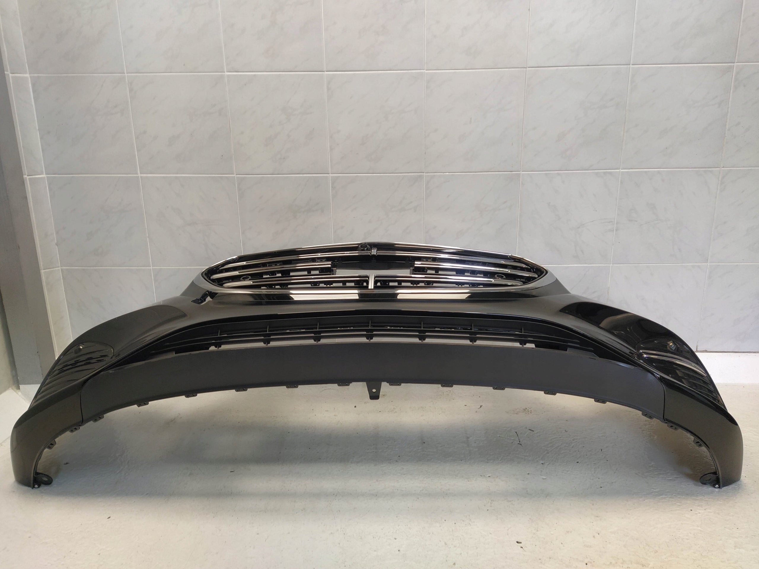 Kühlergrill Mercedes A214 W214 FRONTGRILL A2148850400 Kühlergitter