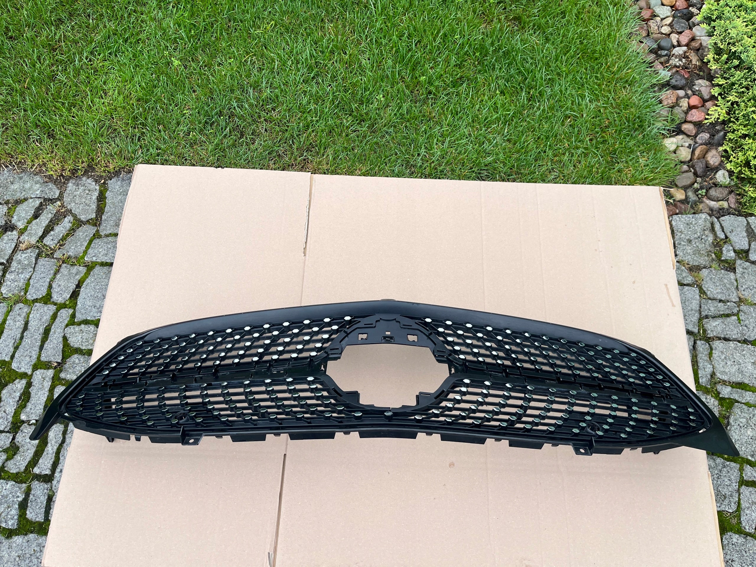 Kühlergrill Mercedes CLA 118 FRONTGRILL Kühlergitter