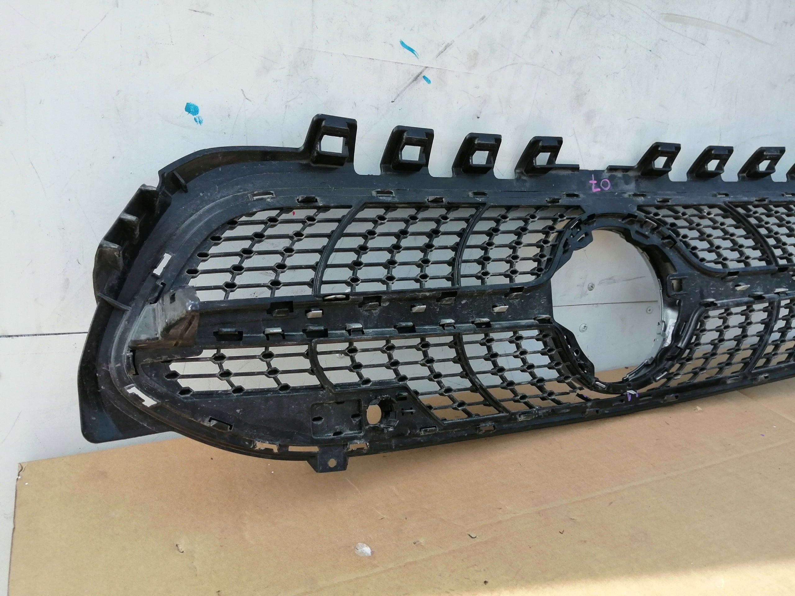 Kühlergrill Mercedes W117 FRONTGRILL A1178880200 Kühlergitter