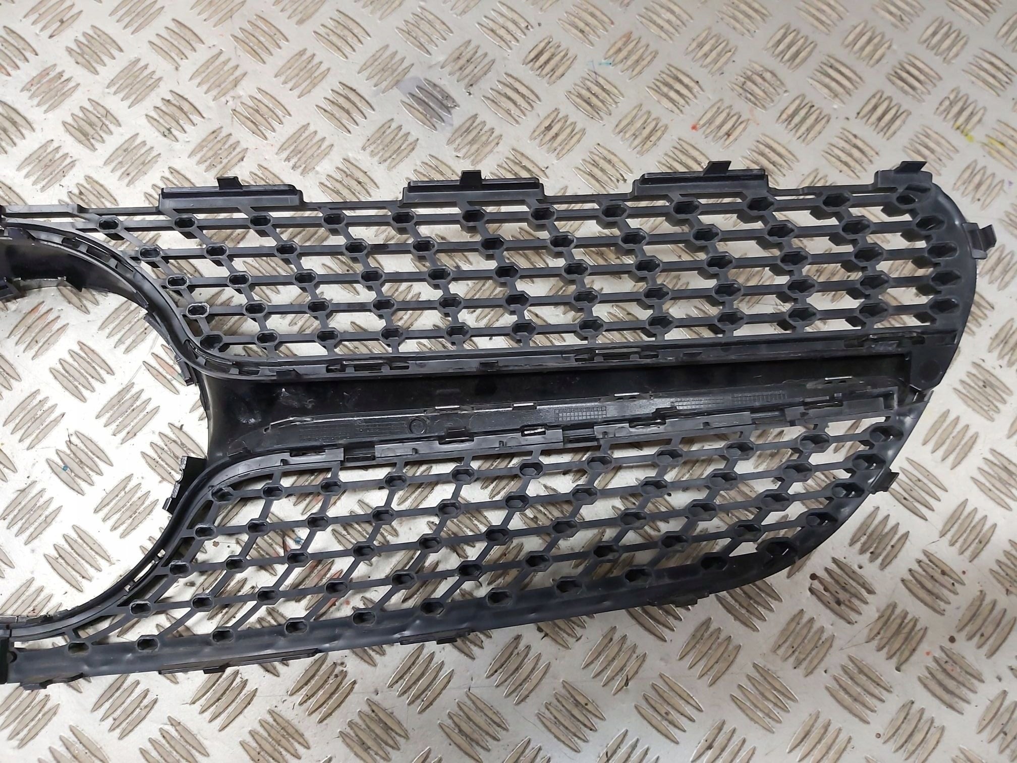 Kühlergrill Mercedes A117 FRONTGRILL A1178880060 Kühlergitter