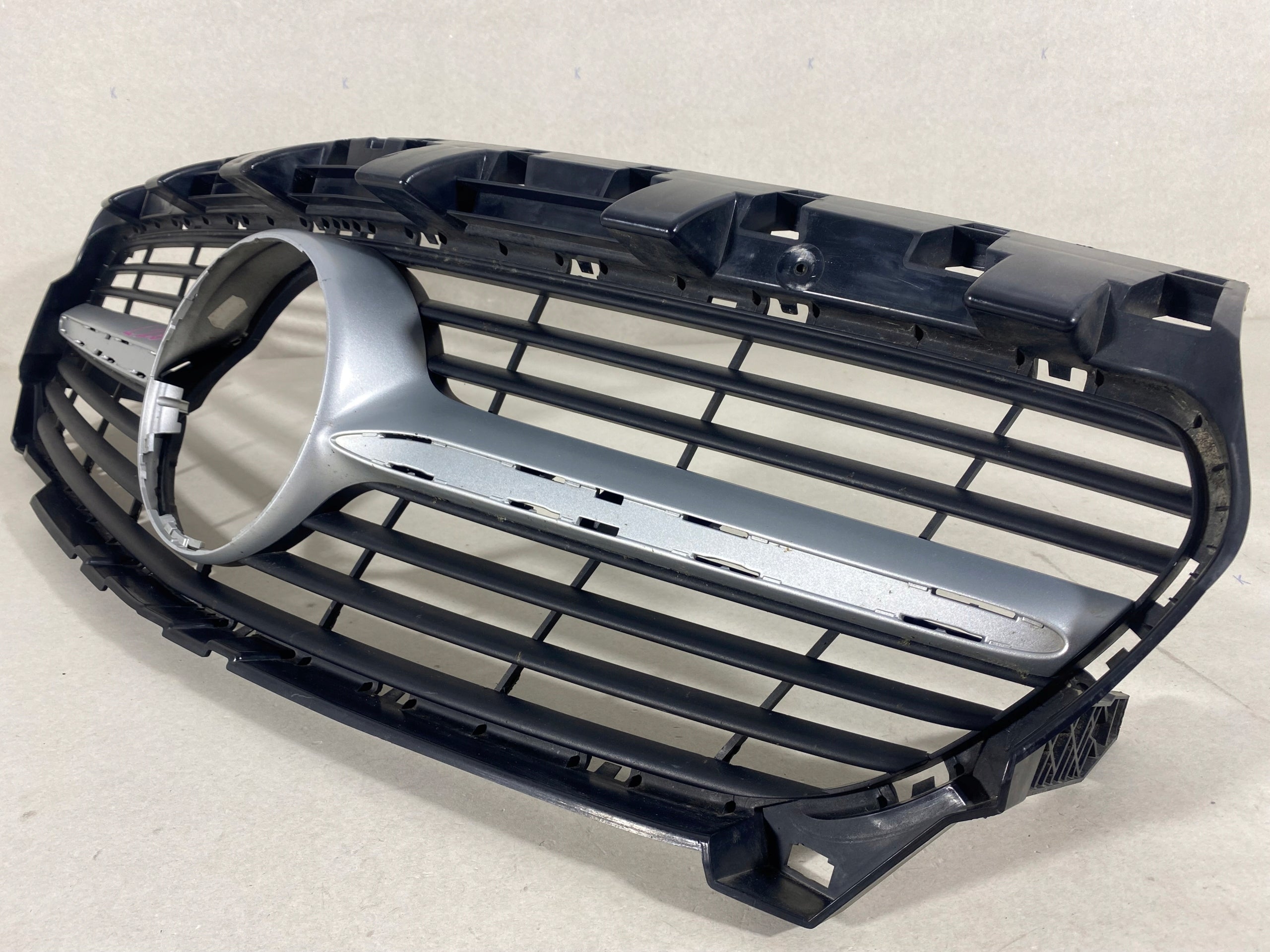 Kühlergrill Mercedes CLA W117 A117 FRONTGRILL A1178880160 Kühlergitter