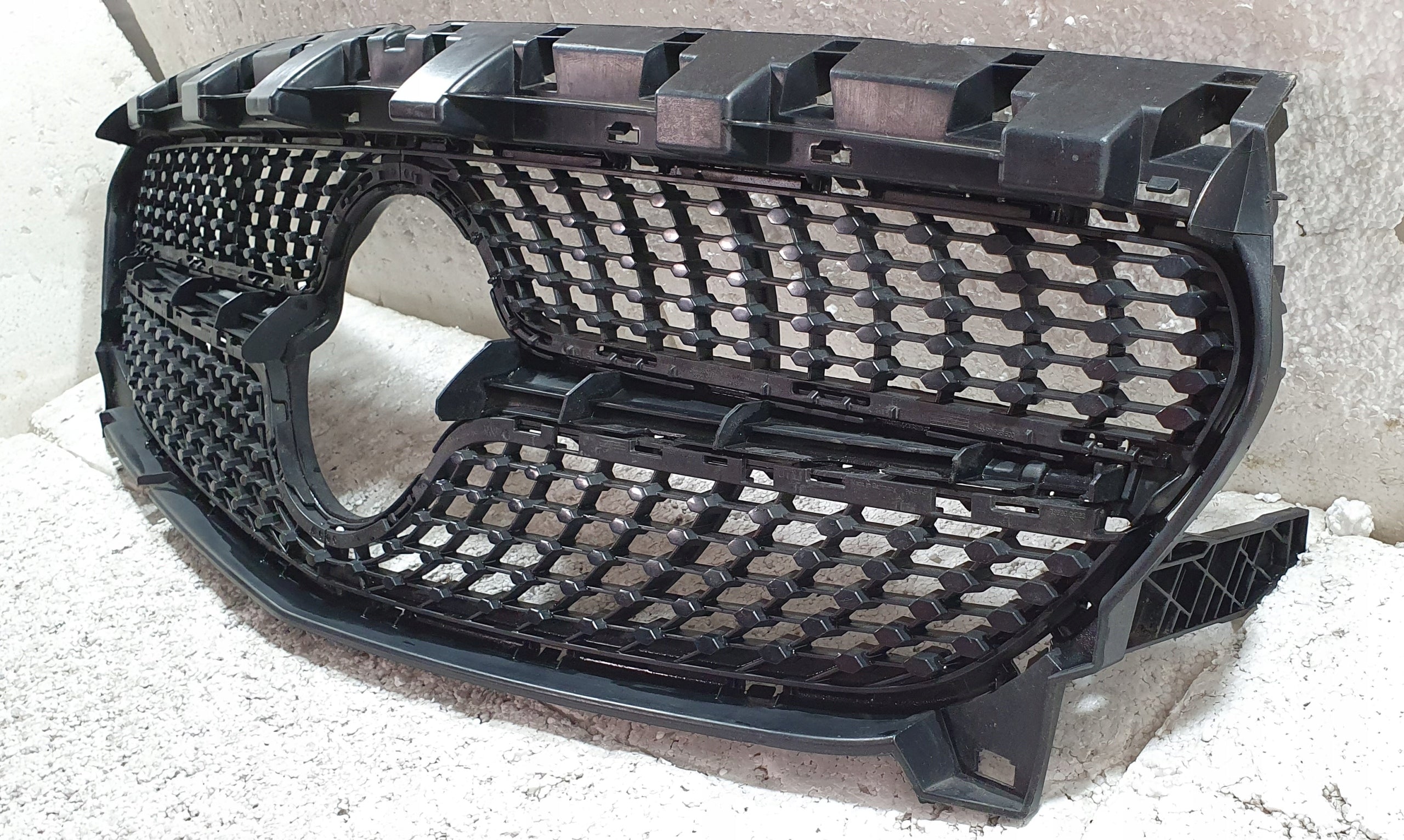 Kühlergrill Mercedes W117 A117 FRONTGRILL A1178880600 Kühlergitter