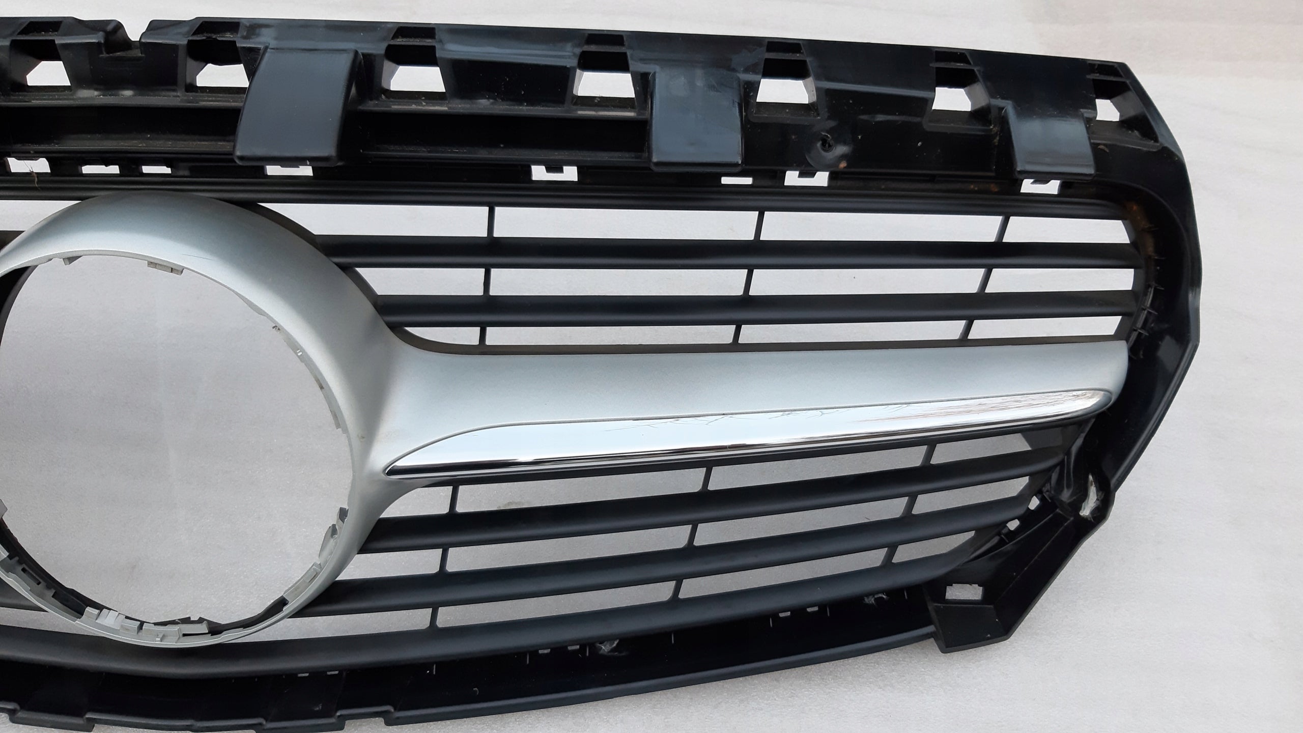 Kühlergrill Mercedes CLA W117 A117 FRONTGRILL A1178880160 Kühlergitter