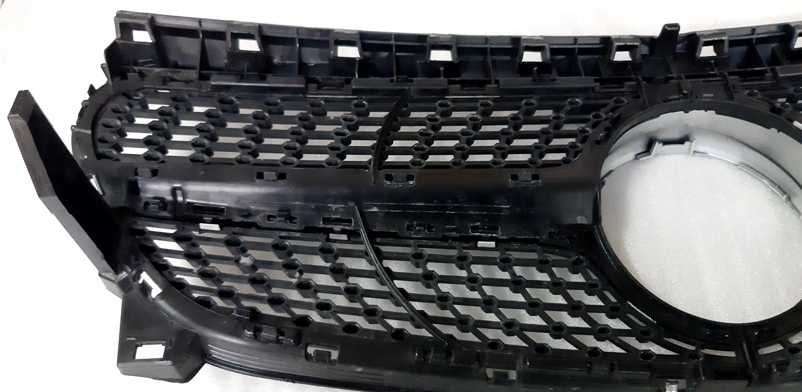 Kühlergrill Mercedes C117 CLA W117 A117 FRONTGRILL A1178880600 Kühlergitter