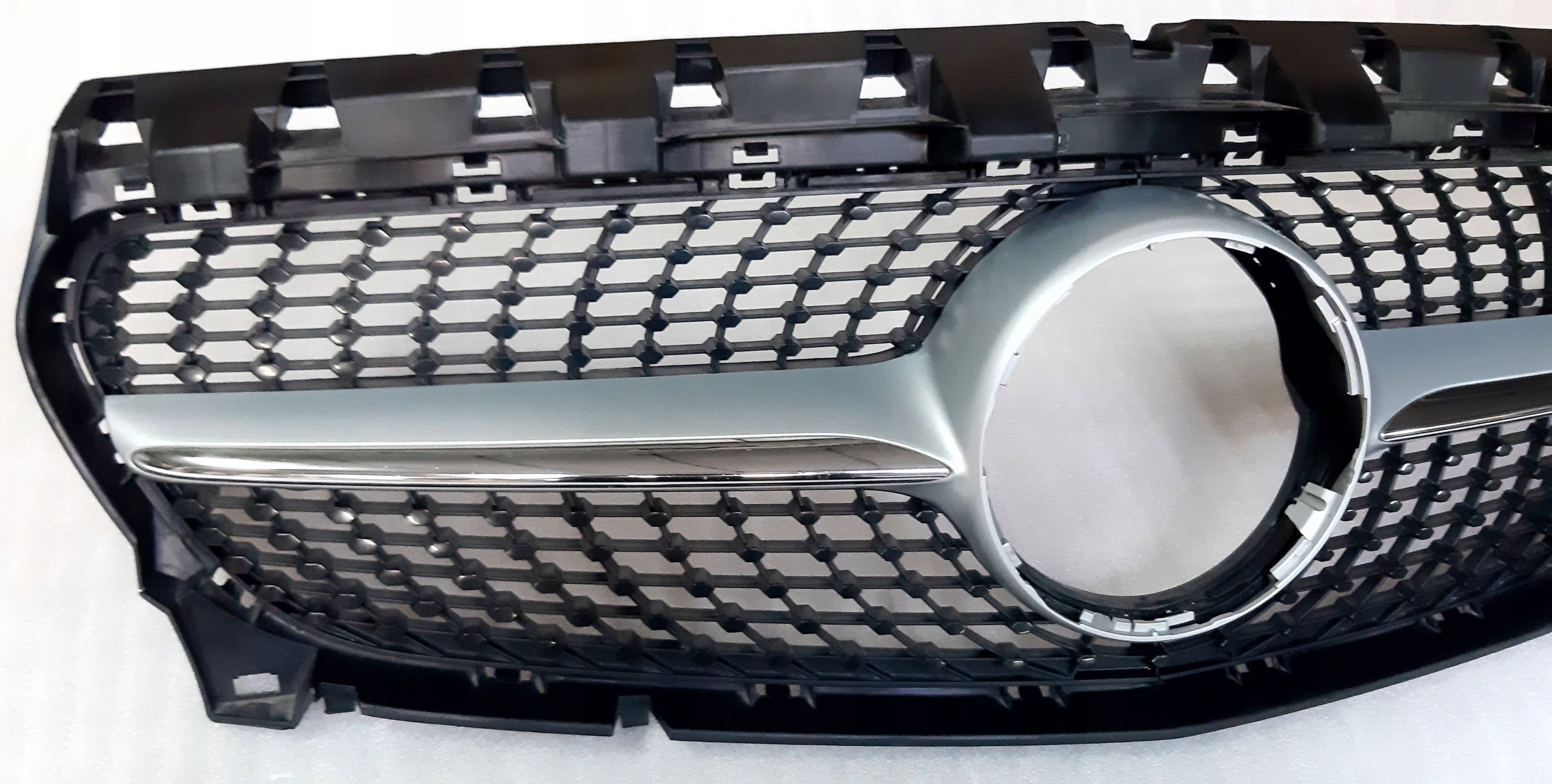 Kühlergrill Mercedes C117 CLA W117 A117 FRONTGRILL A1178880600 Kühlergitter