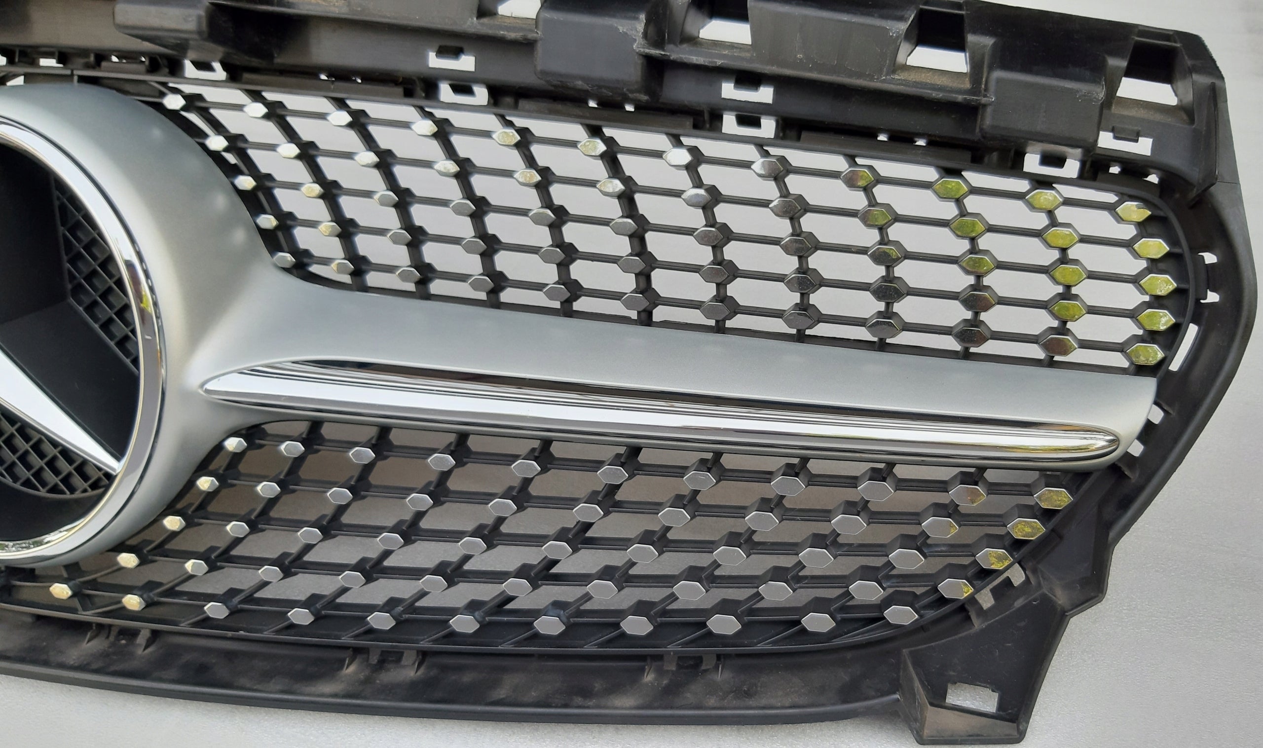 Kühlergrill Mercedes CLA W117 A117 FRONTGRILL A1178880600 Kühlergitter