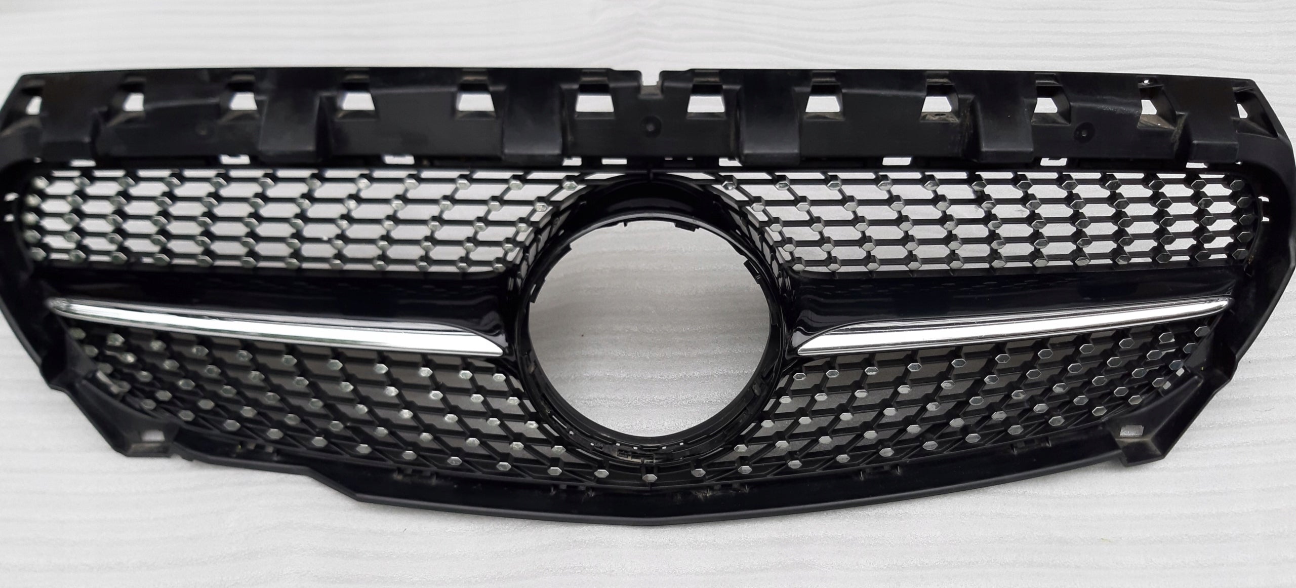 Kühlergrill Mercedes CLA W117 A117 FRONTGRILL A1178881160 Kühlergitter