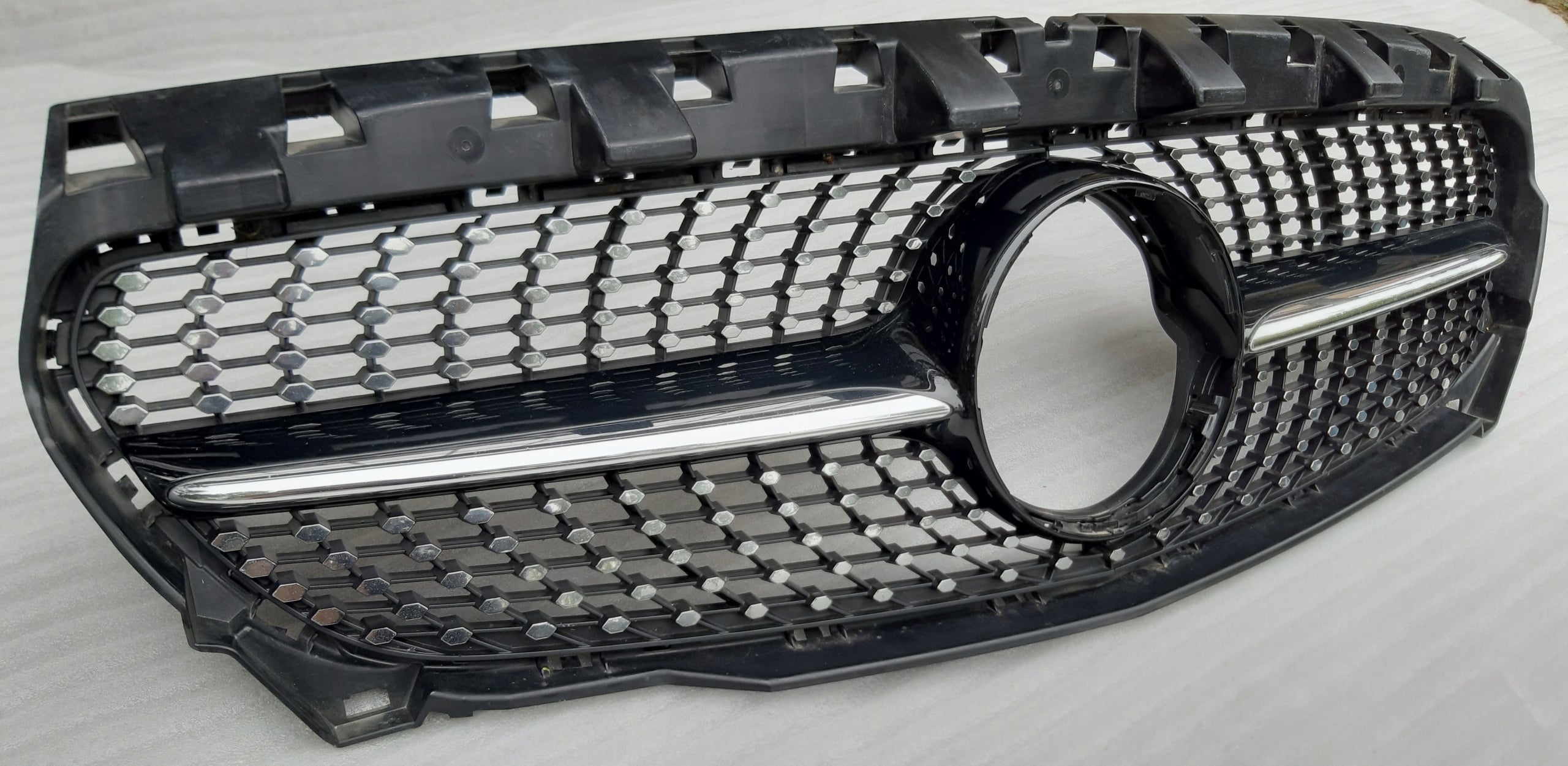 Kühlergrill Mercedes CLA W117 A117 FRONTGRILL A1178881160 Kühlergitter