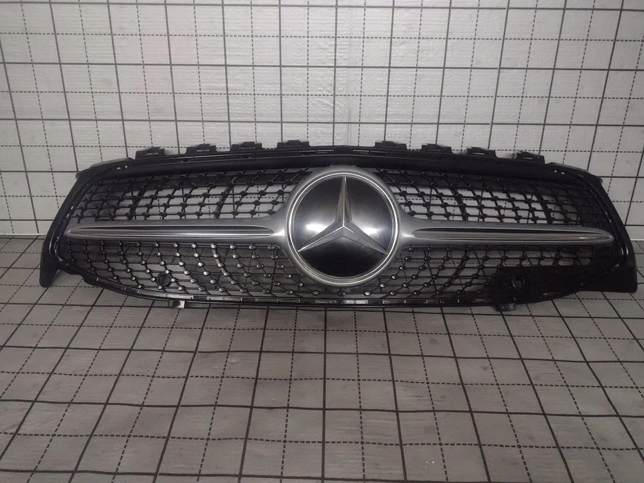 Kühlergrill Mercedes CLA W118 FRONTGRILL A1188880000 Kühlergitter