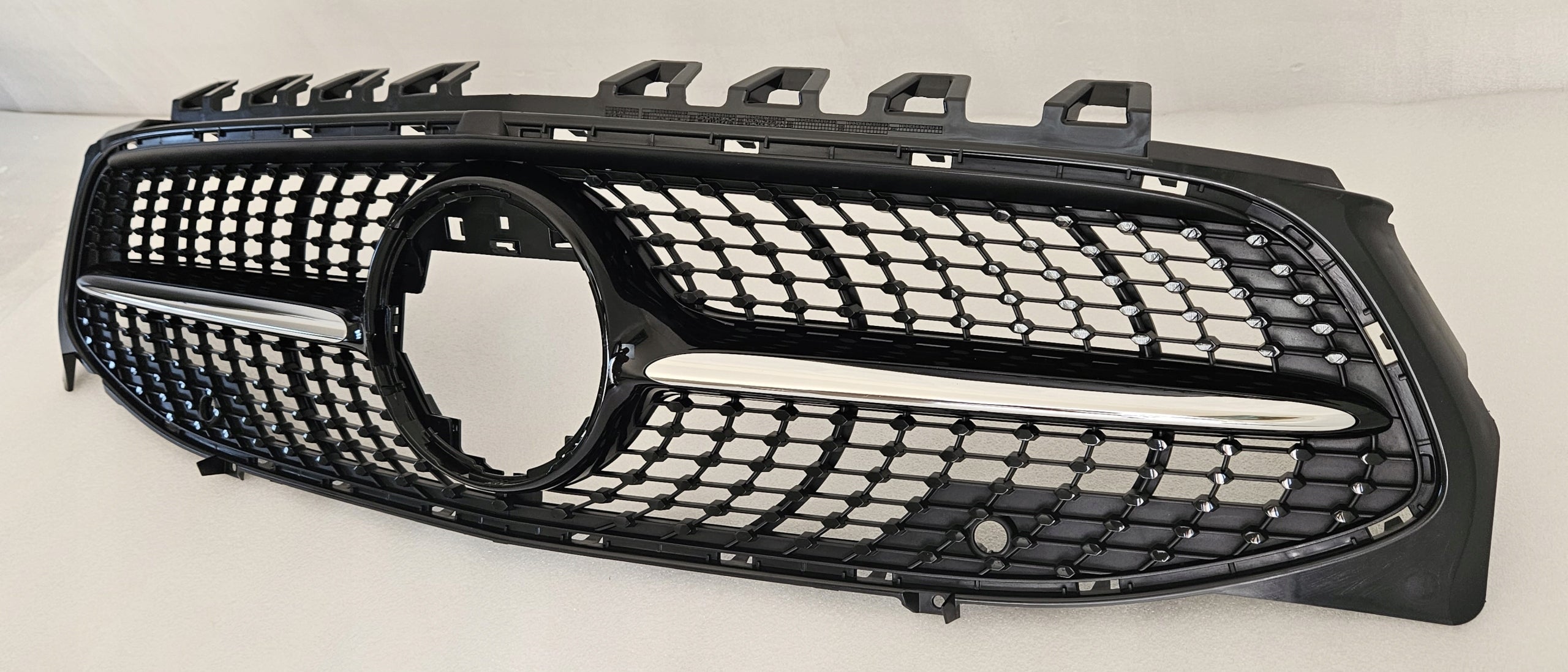 Kühlergrill Mercedes CLA C118 W118 FRONTGRILL A1188880000 Kühlergitter