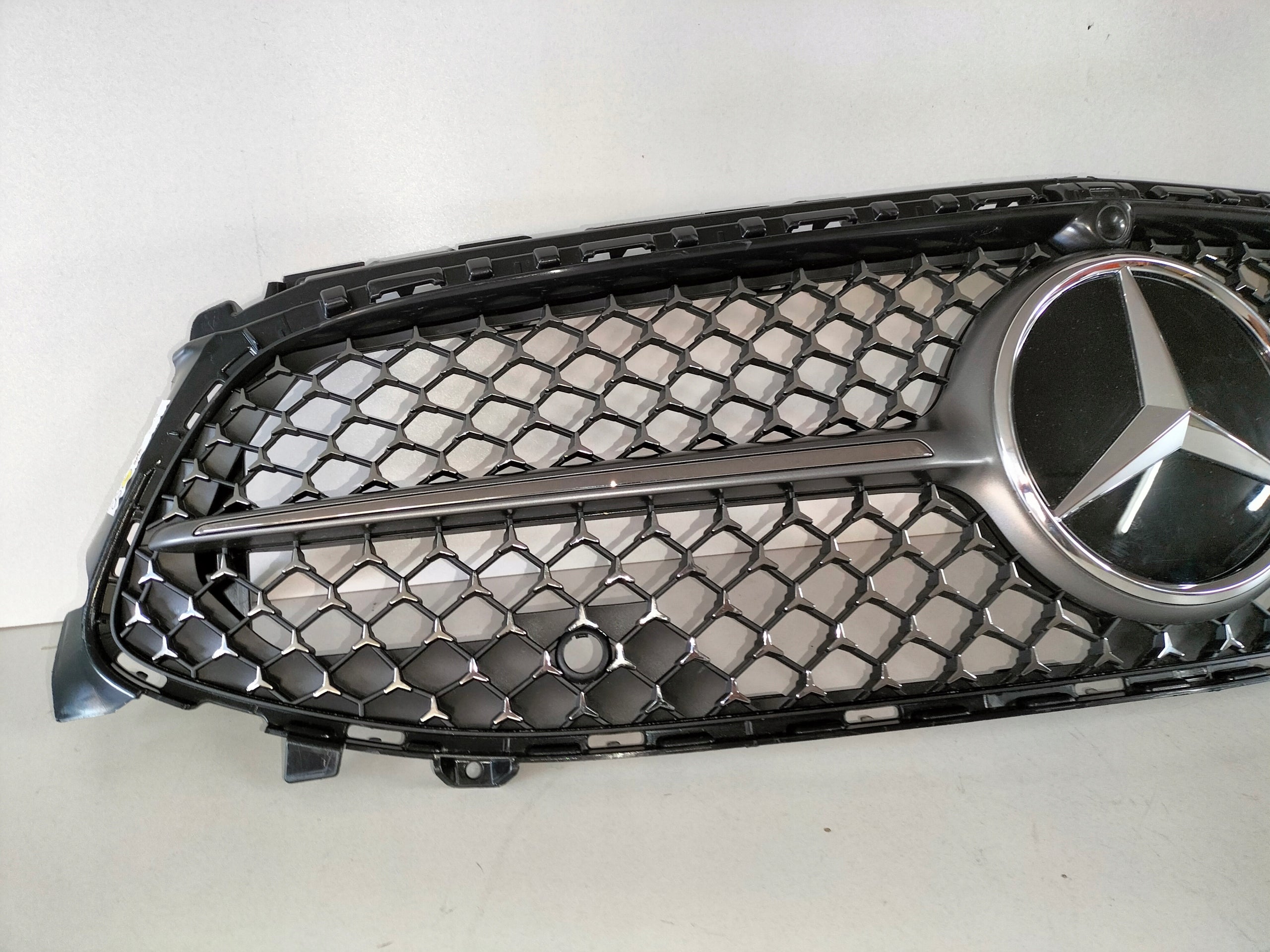 Kühlergrill Mercedes CLA W118 FRONTGRILL A1188884400 Kühlergitter