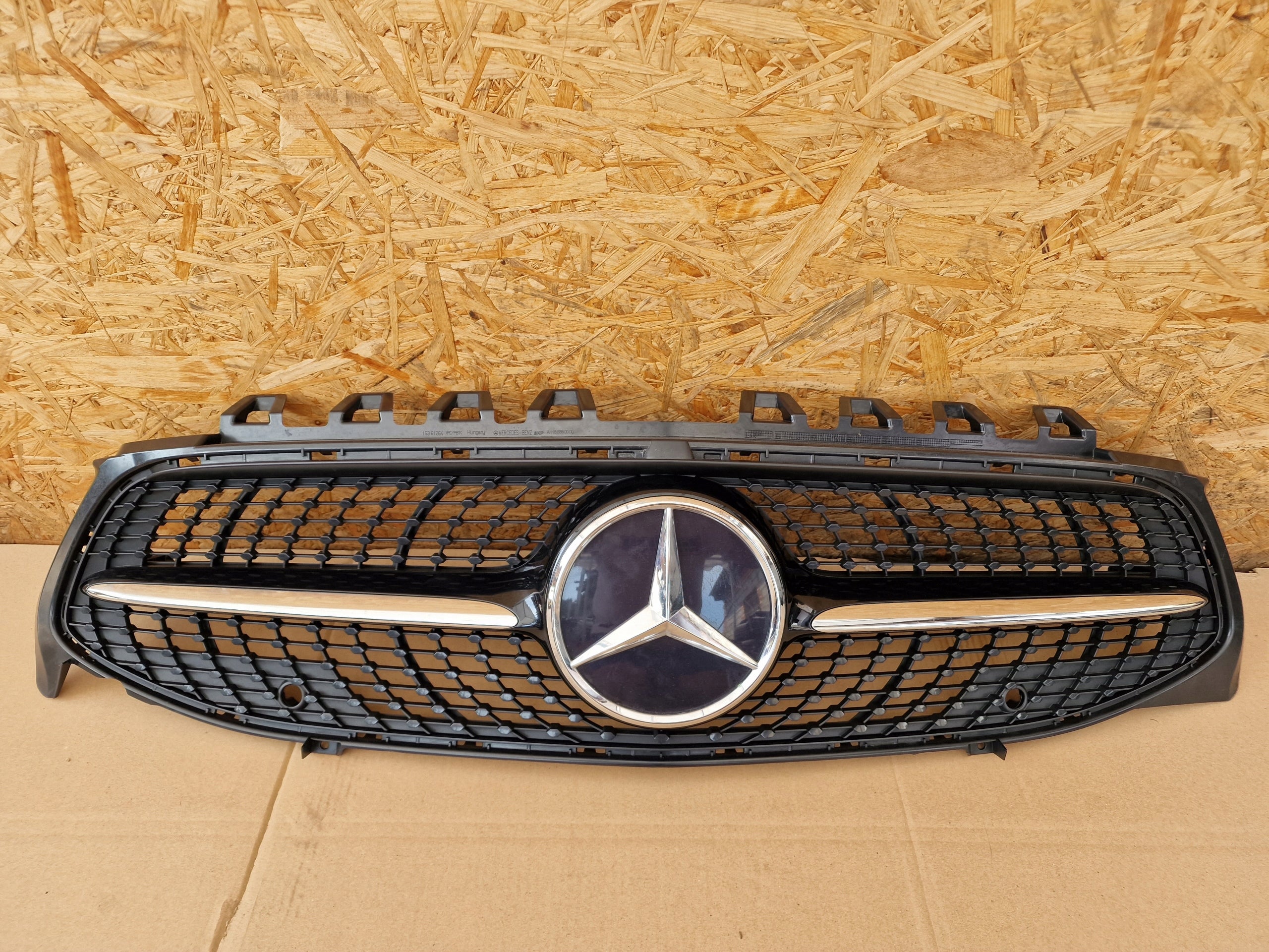  Kühlergrill Mercedes W118 A118 CLA 118 FRONTGRILL Kühlergitter product image