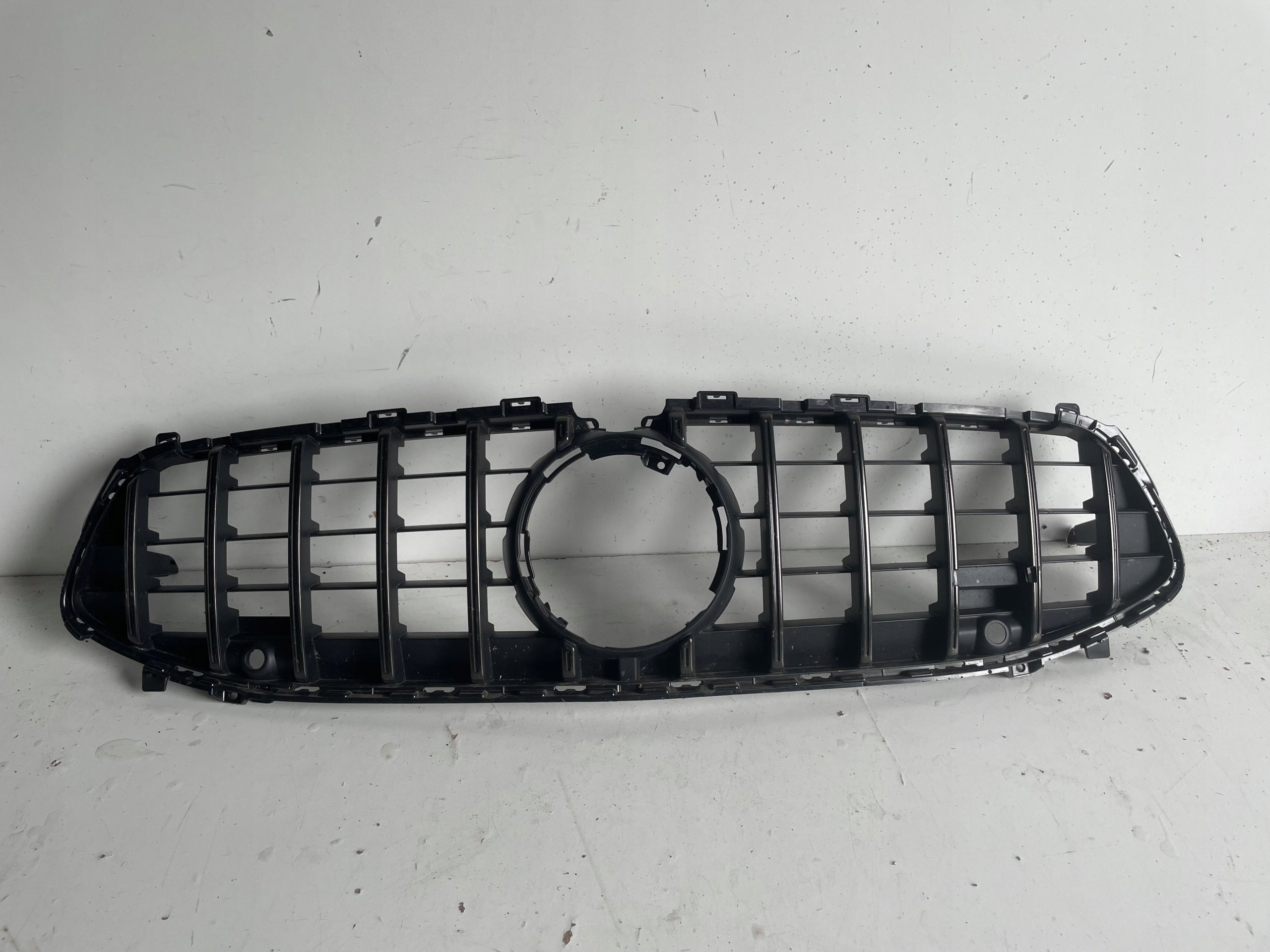  Kühlergrill Mercedes CLA W118 A118 FRONTGRILL A1188883600 Kühlergitter product image