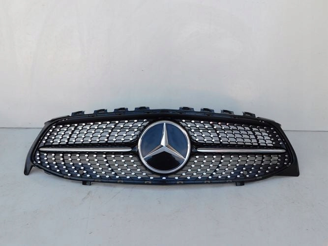  Kühlergrill Mercedes W118 A118 FRONTGRILL A1188880000 Kühlergitter product image