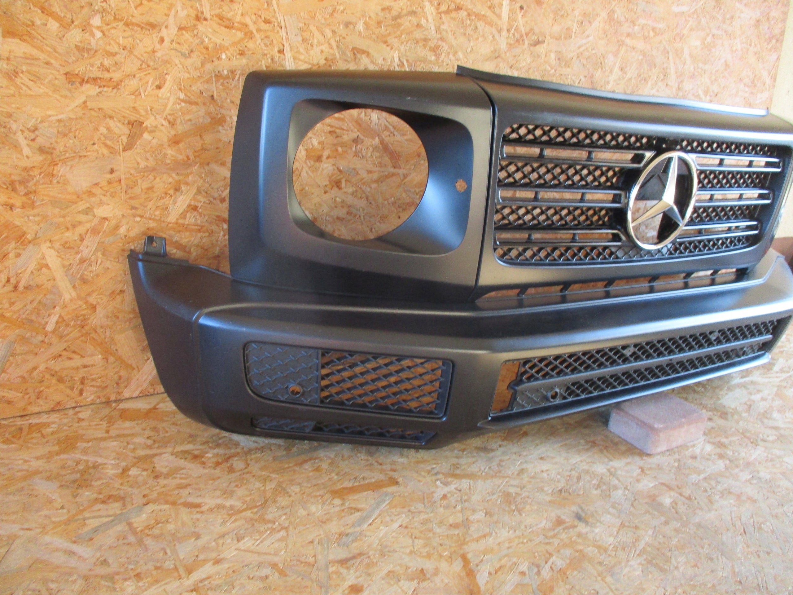 Kühlergrill Mercedes W463 A463 FRONTGRILL A4638880400 Kühlergitter