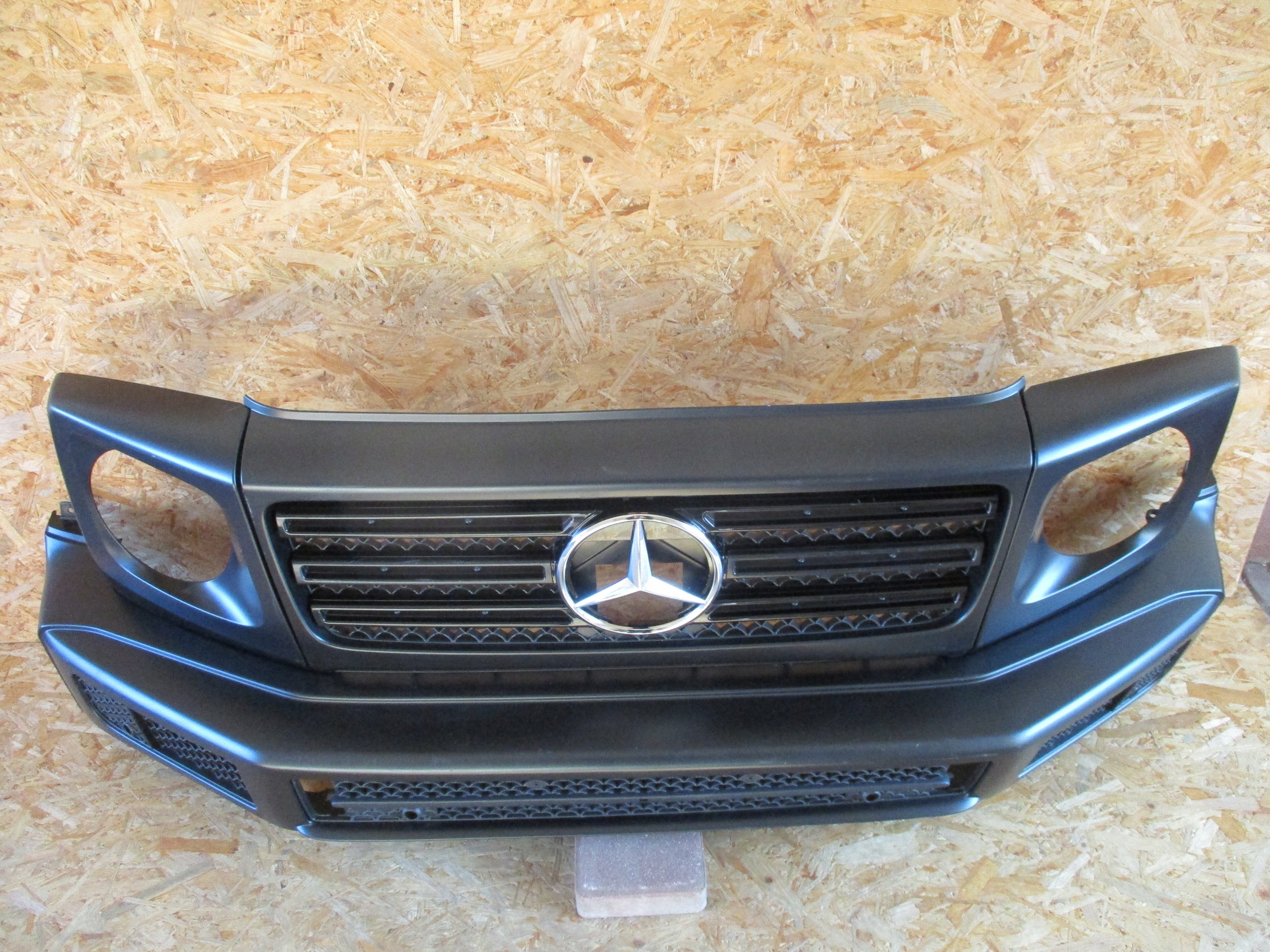 Kühlergrill Mercedes W463 A463 FRONTGRILL A4638880400 Kühlergitter