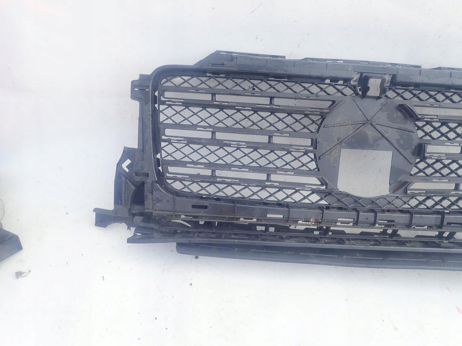 Kühlergrill Mercedes W463 A463 FRONTGRILL A4638880400 Kühlergitter