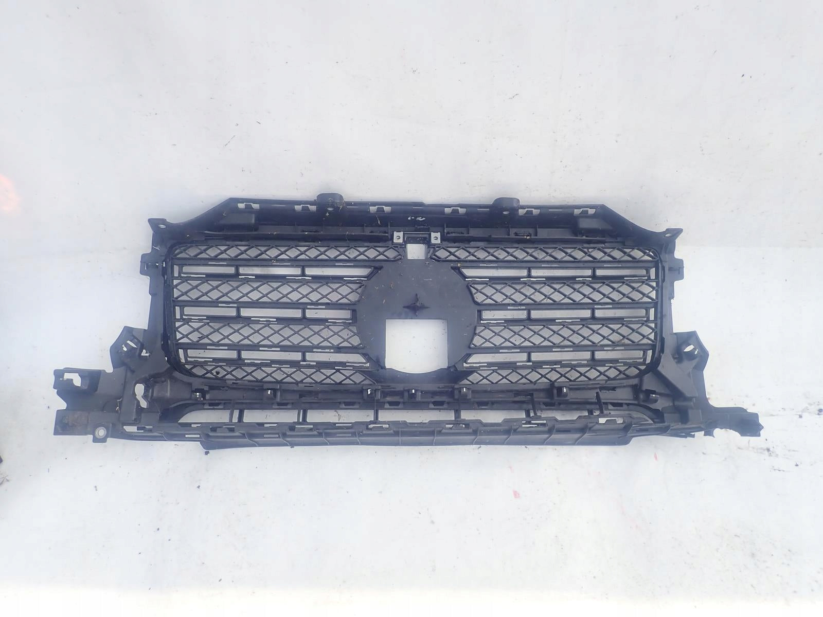 Kühlergrill Mercedes W463 A463 FRONTGRILL A4638880400 Kühlergitter