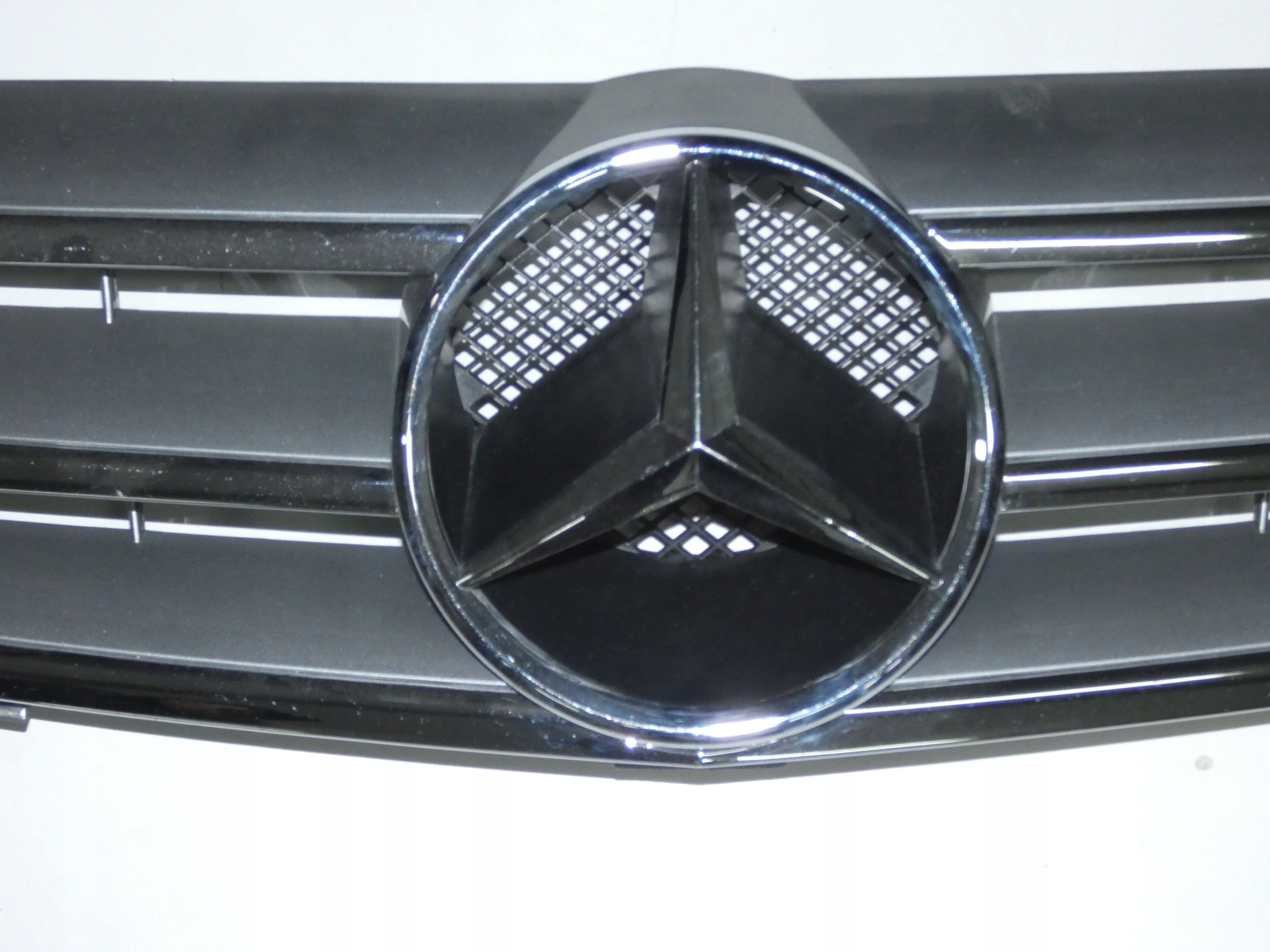 Kühlergrill Mercedes W209 FRONTGRILL Kühlergitter