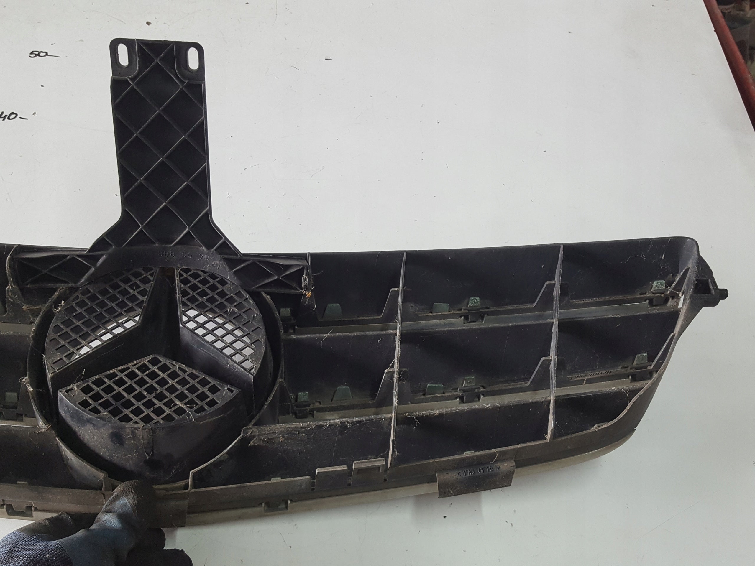 Kühlergrill Mercedes W209 FRONTGRILL A2098800223 Kühlergitter