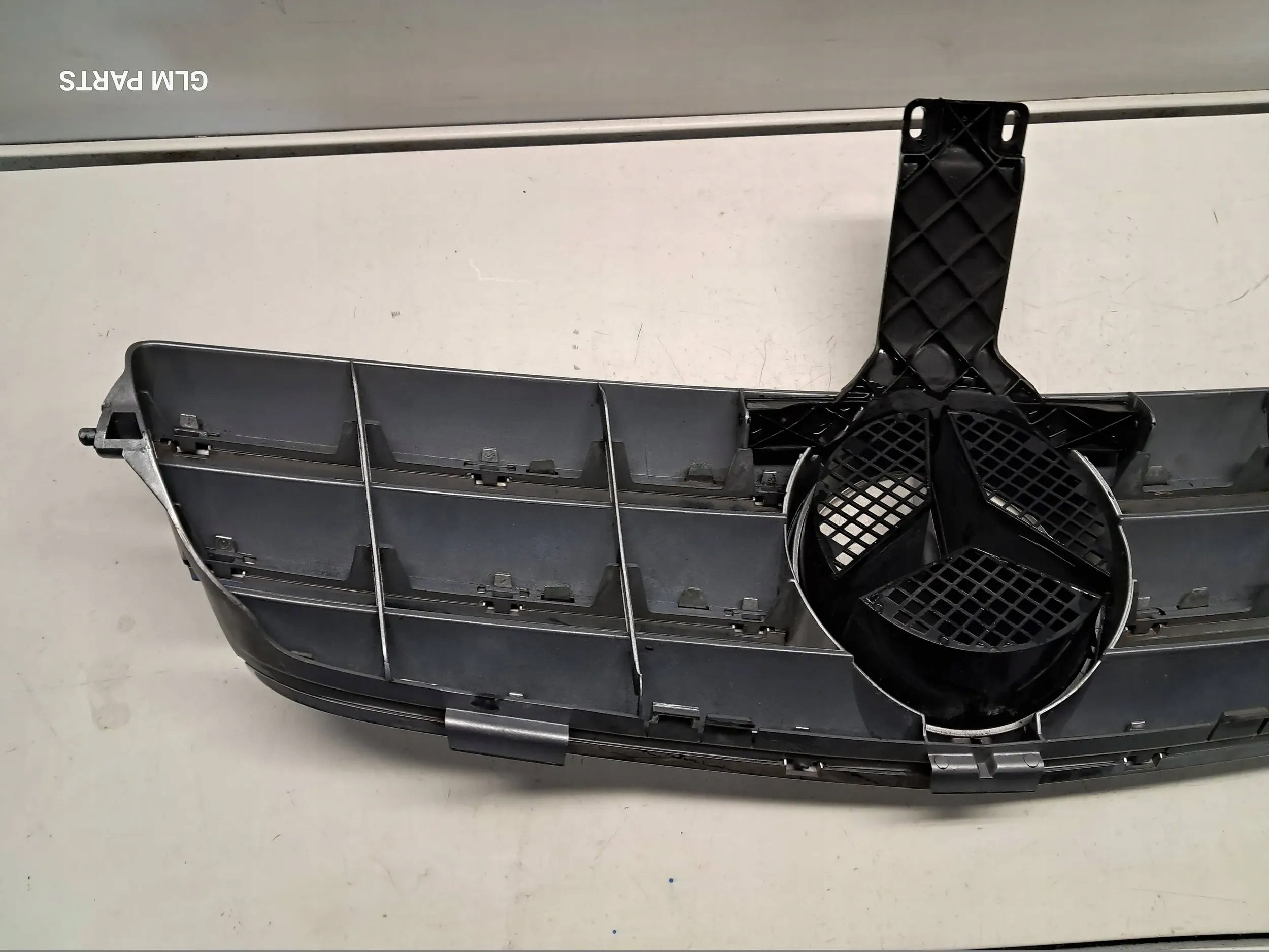 Kühlergrill Mercedes W209 FRONTGRILL A2098800123 Kühlergitter