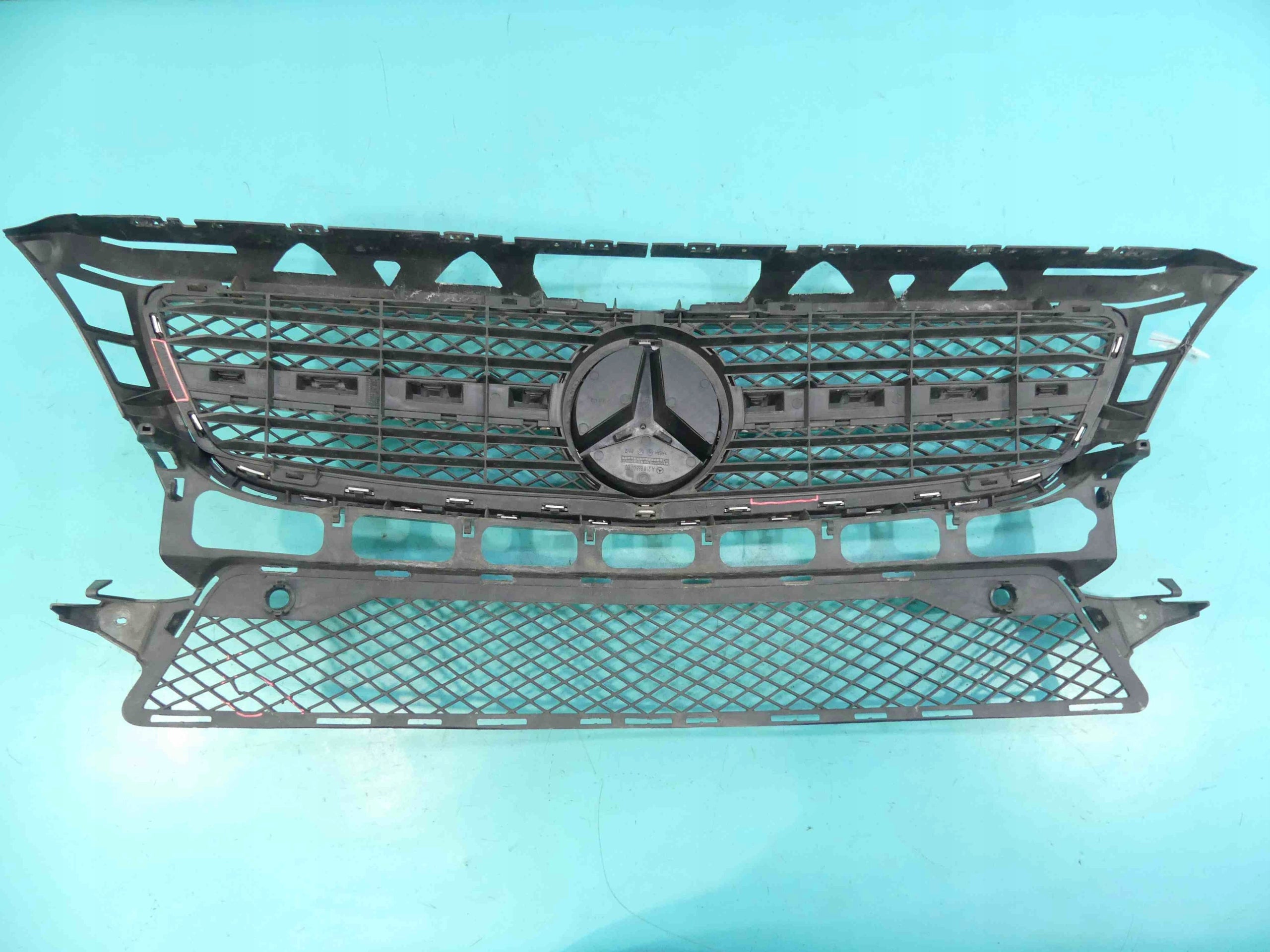 Kühlergrill Mercedes W218 FRONTGRILL A2188880023 Kühlergitter