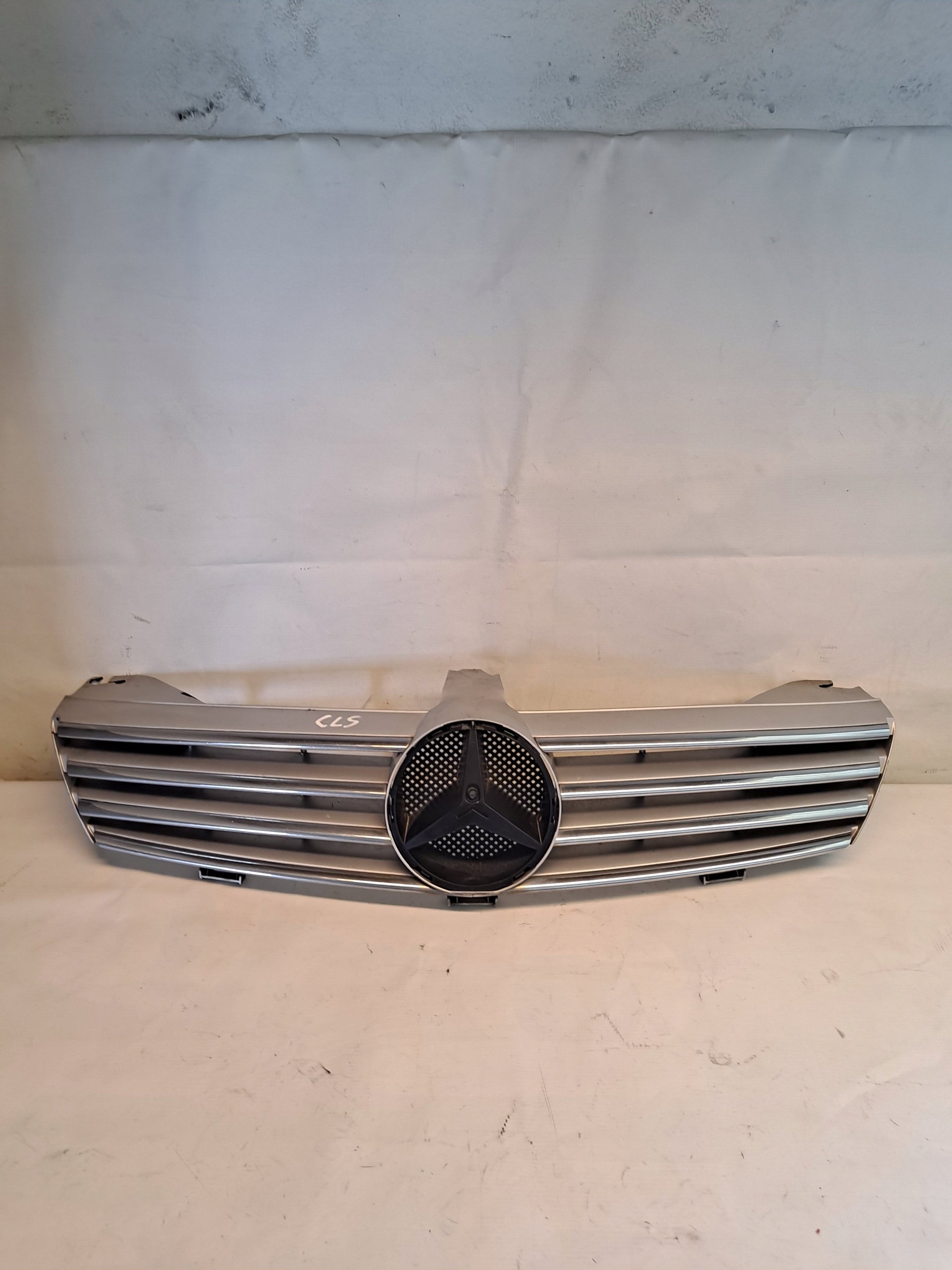  Kühlergrill Mercedes CLS C219 FRONTGRILL Kühlergitter product image