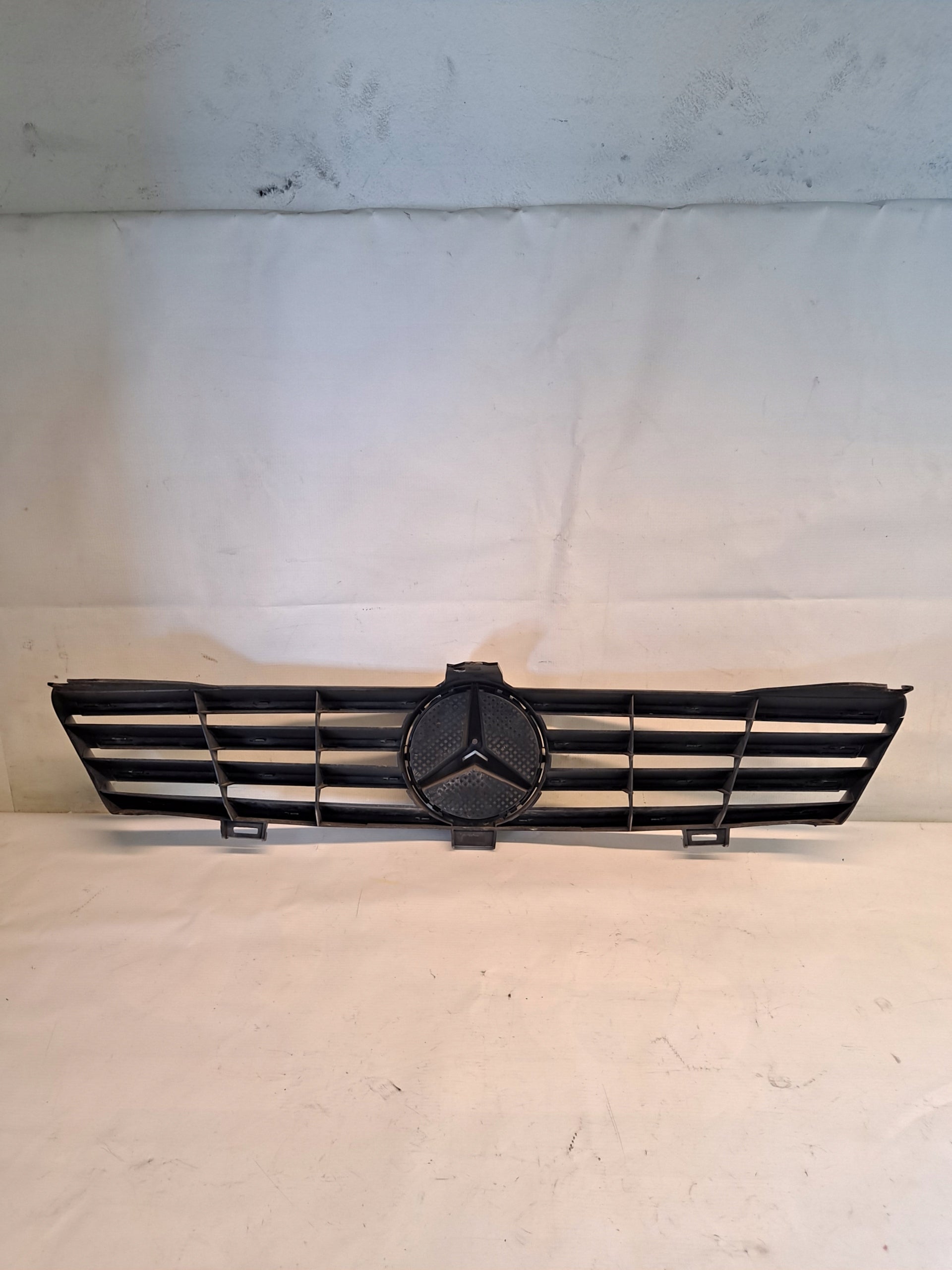 Kühlergrill Mercedes CLS C219 FRONTGRILL Kühlergitter