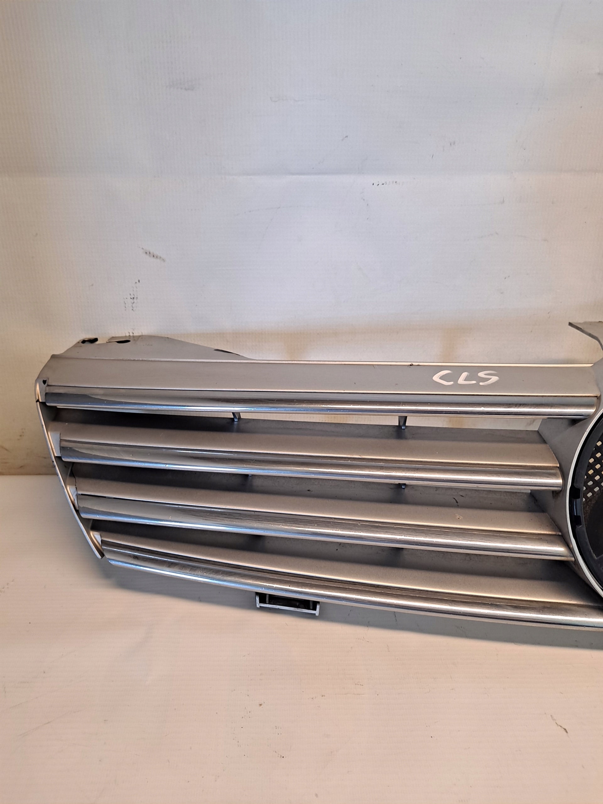 Kühlergrill Mercedes CLS C219 FRONTGRILL Kühlergitter