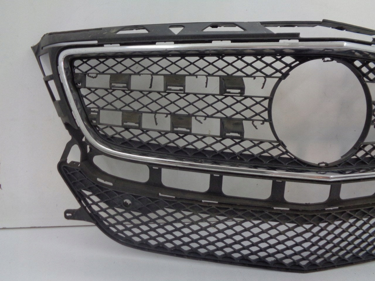 Kühlergrill Mercedes W218 FRONTGRILL A2188850165 Kühlergitter