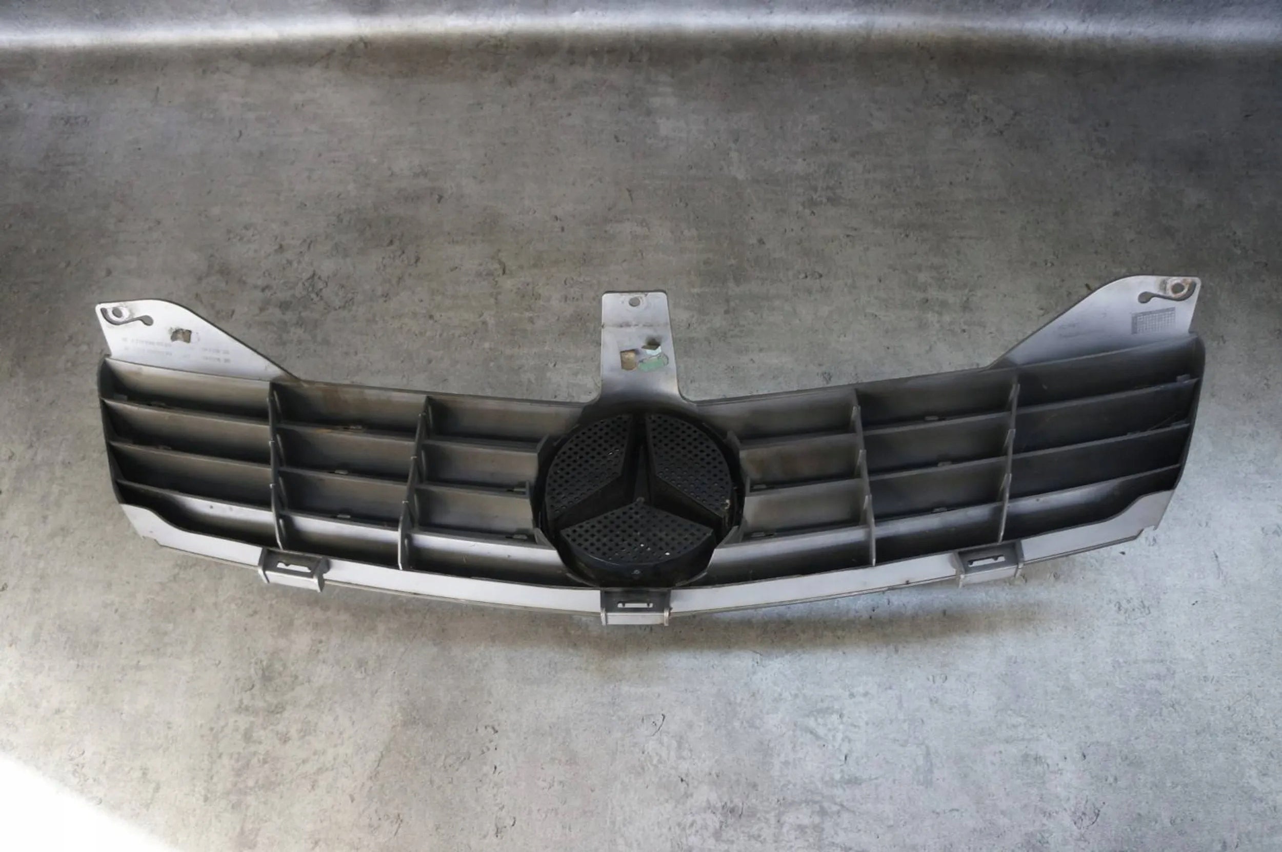 Kühlergrill Mercedes W219 FRONTGRILL A2198800083 Kühlergitter