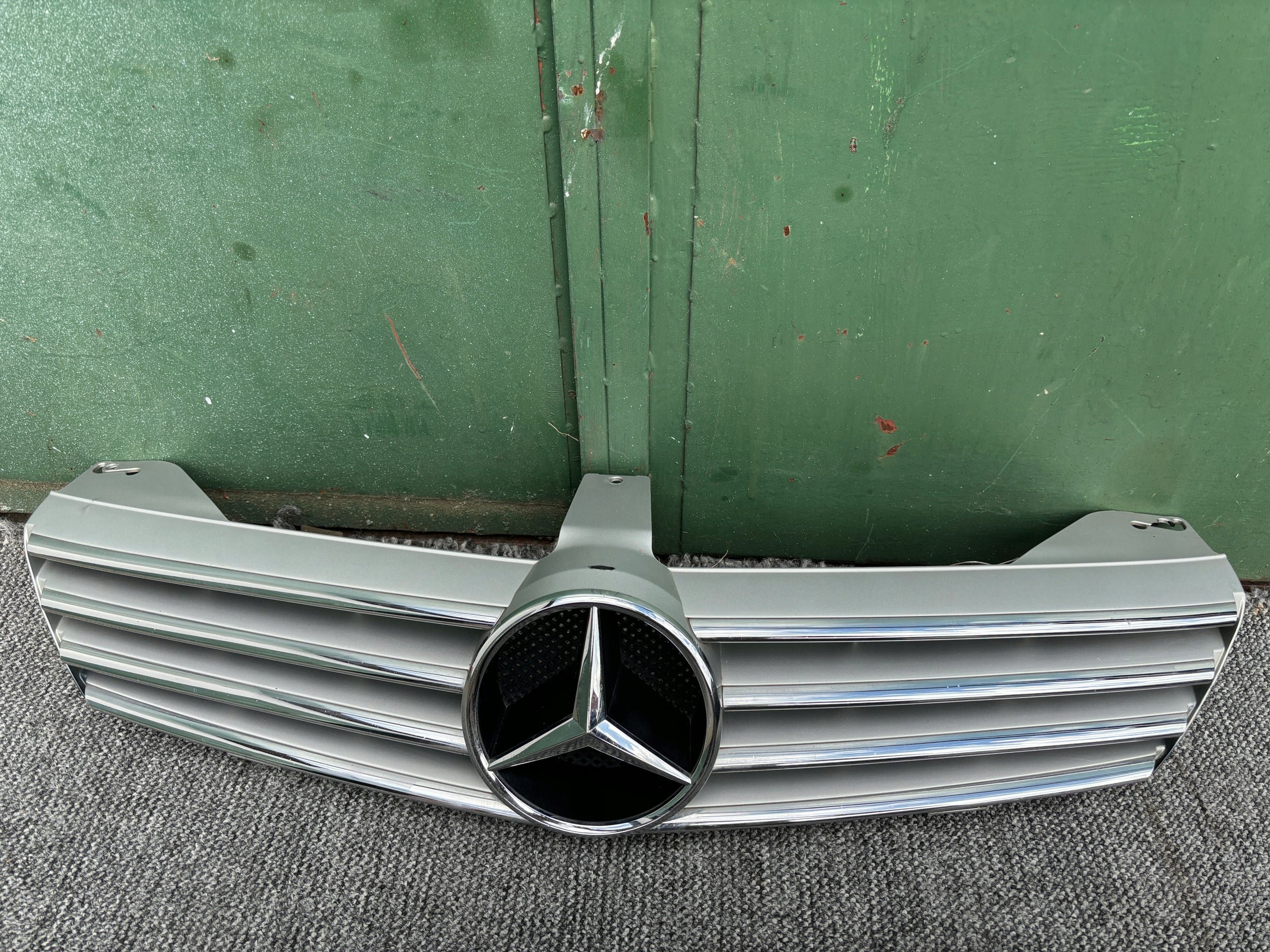 Kühlergrill Mercedes W219 FRONTGRILL A2198800083 Kühlergitter