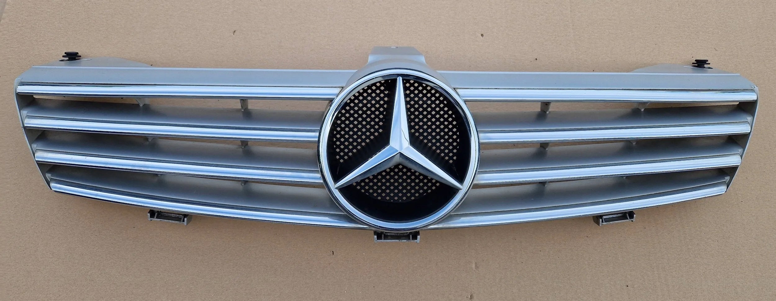 Kühlergrill Mercedes W219 FRONTGRILL A2198800083 Kühlergitter