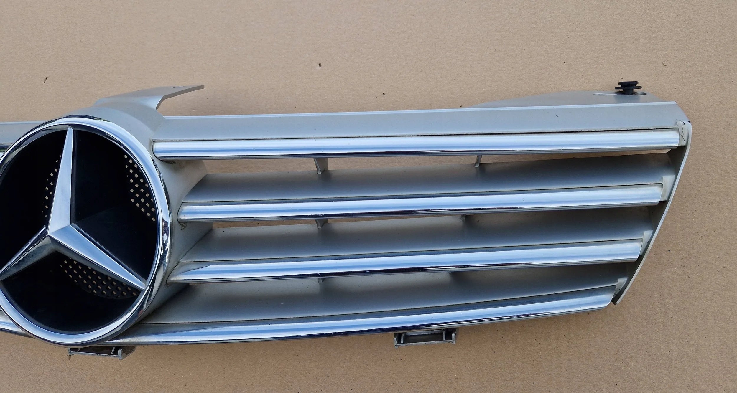 Kühlergrill Mercedes W219 FRONTGRILL A2198800083 Kühlergitter