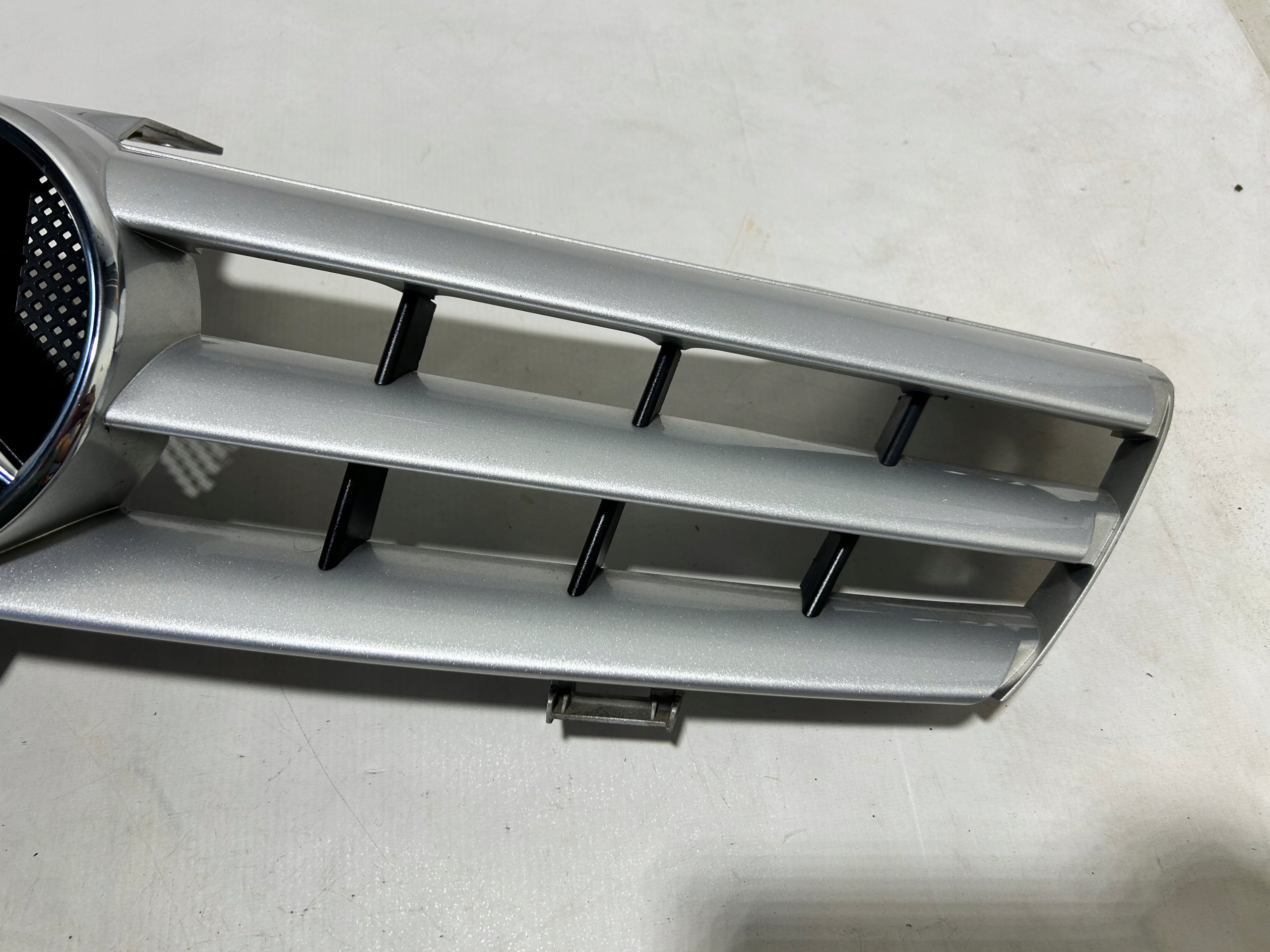 Kühlergrill Mercedes W219 FRONTGRILL A2198800783 Kühlergitter