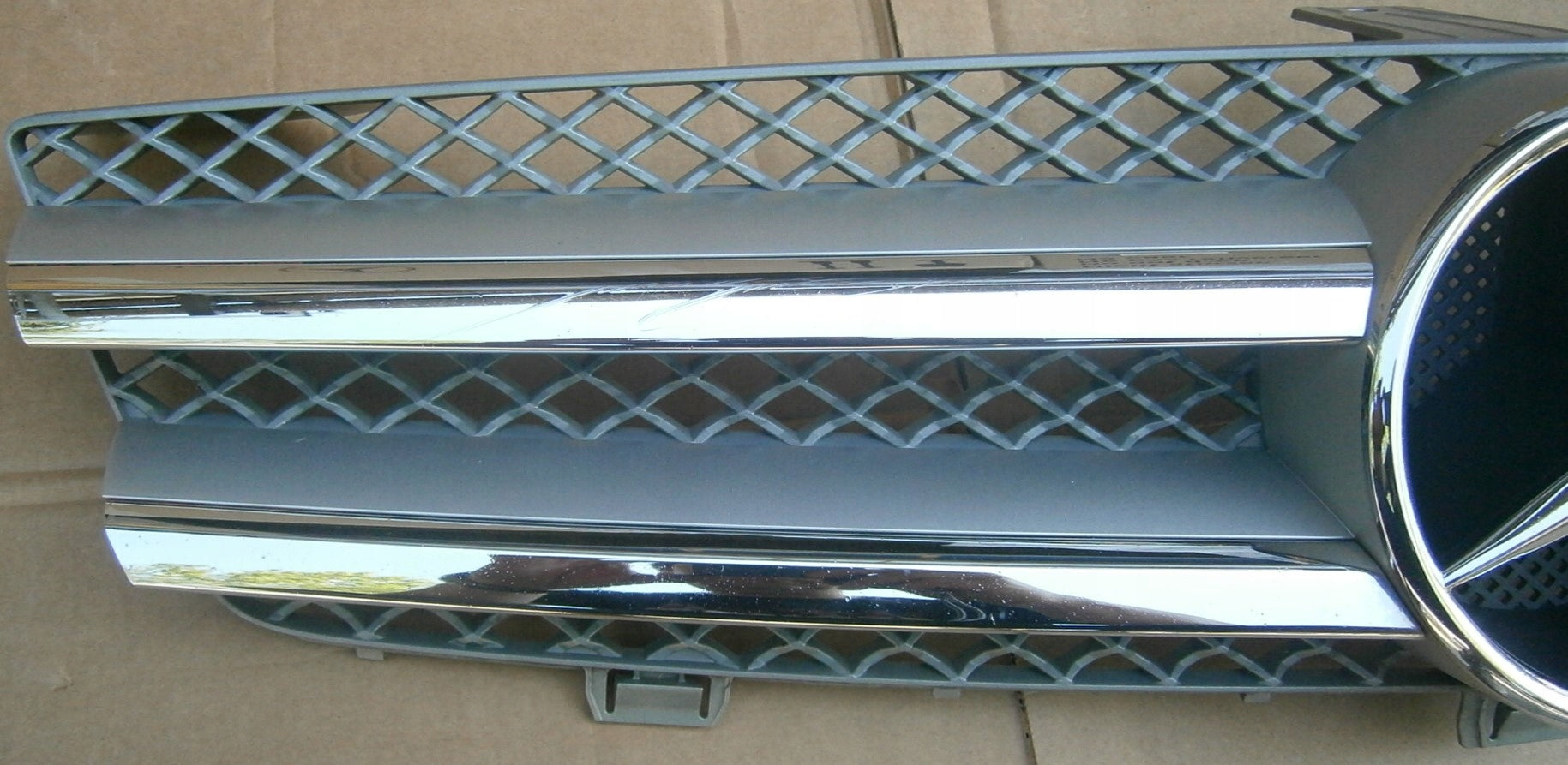 Kühlergrill Mercedes W219 FRONTGRILL A2198801083 Kühlergitter