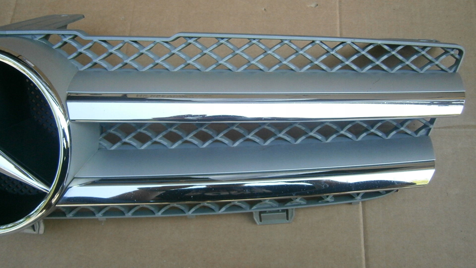 Kühlergrill Mercedes W219 FRONTGRILL A2198801083 Kühlergitter