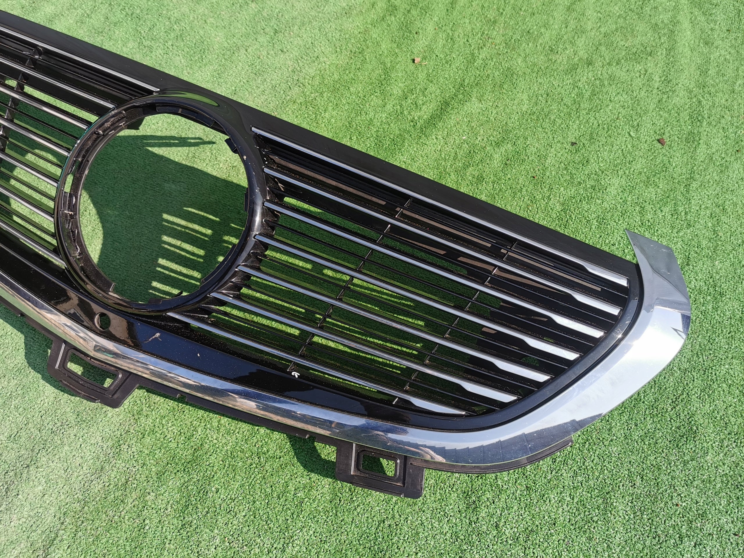 Kühlergrill Mercedes W293 FRONTGRILL A2938801400 Kühlergitter