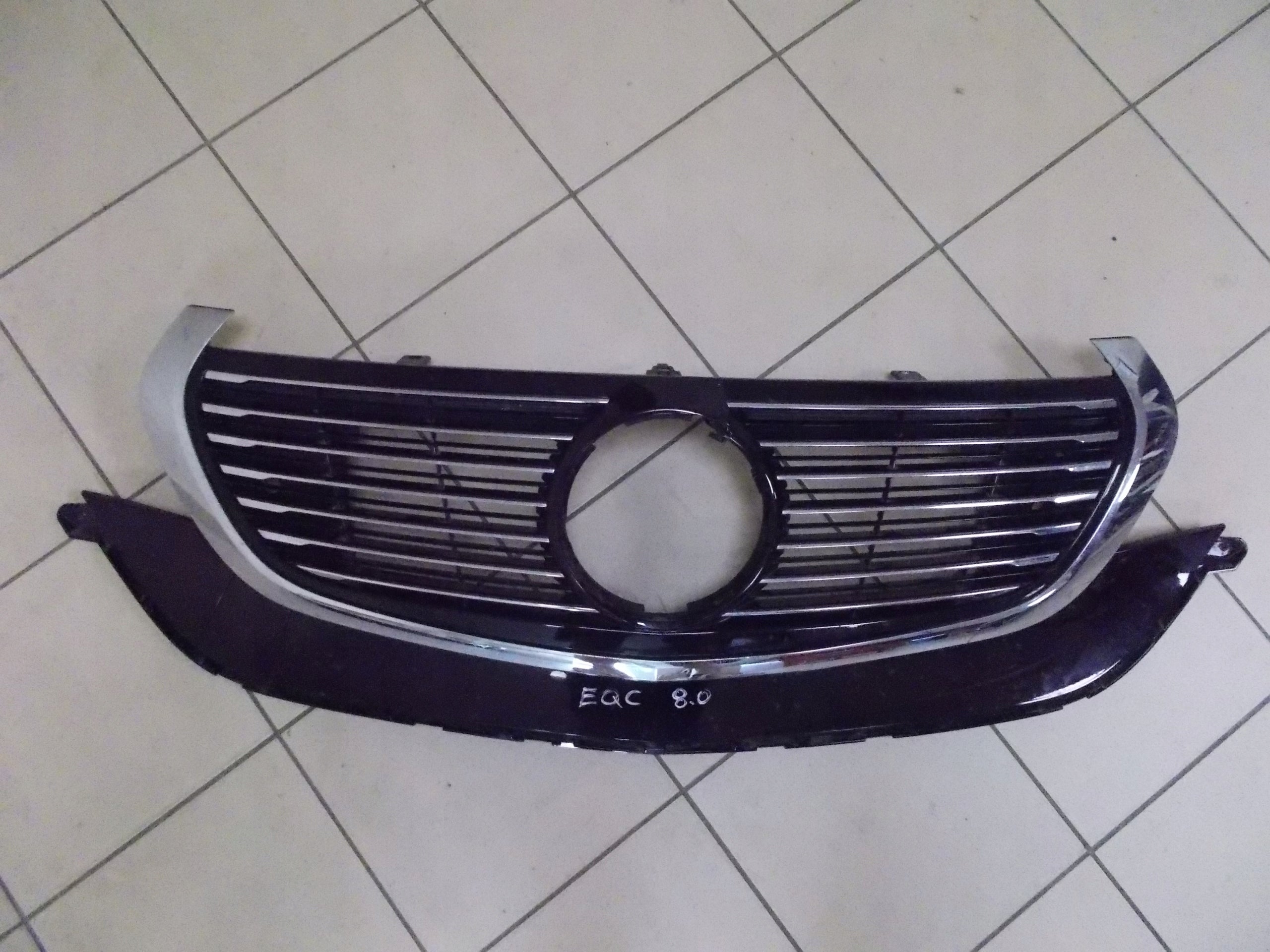 Kühlergrill Mercedes W293 FRONTGRILL A2938883500 Kühlergitter