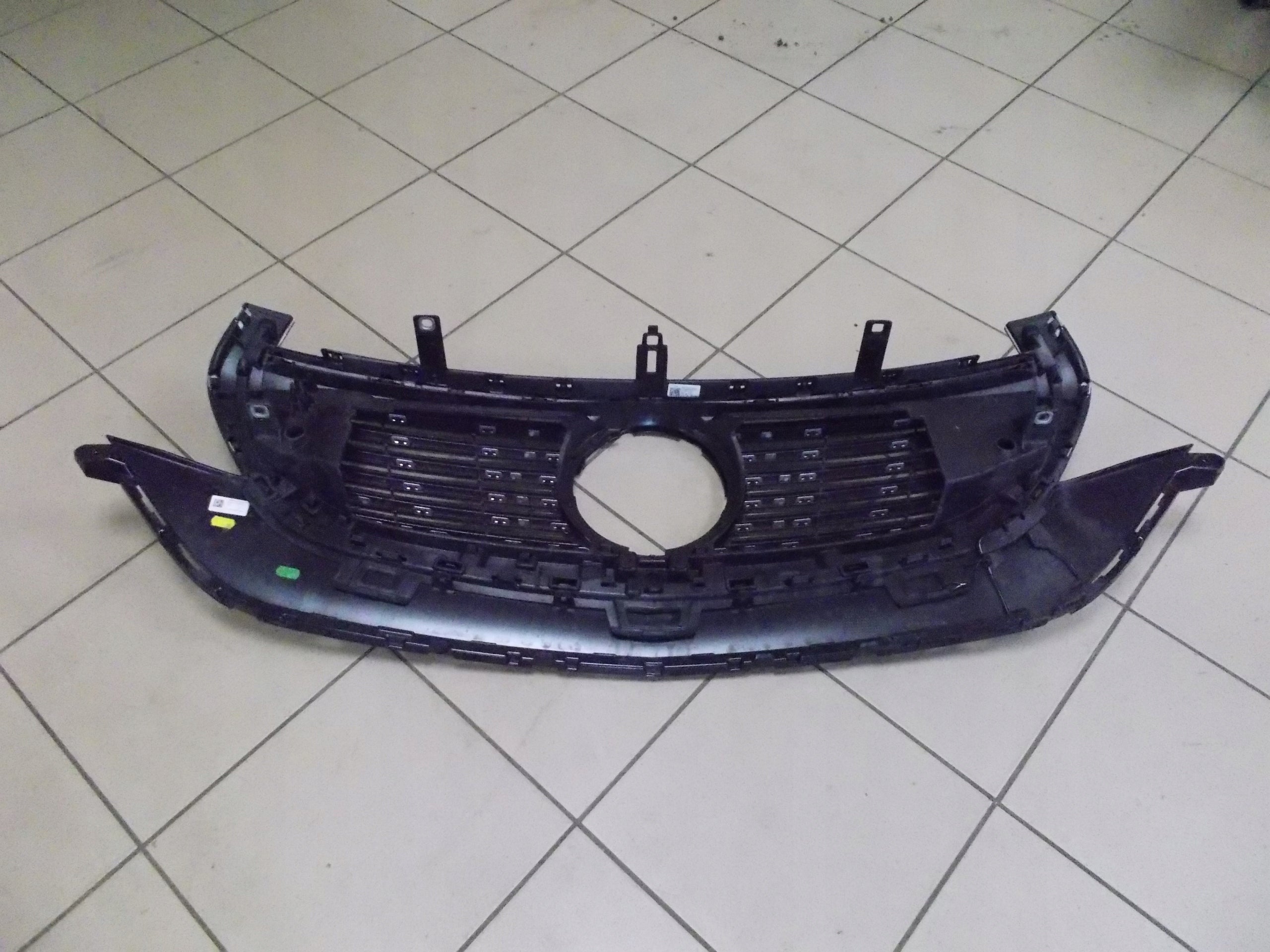 Kühlergrill Mercedes W293 FRONTGRILL A2938883500 Kühlergitter