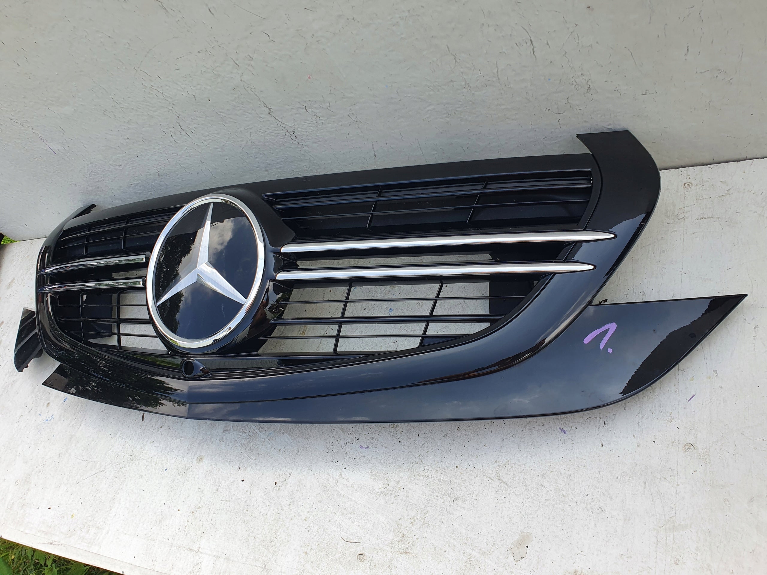 Kühlergrill Mercedes W293 FRONTGRILL A2938884100 Kühlergitter