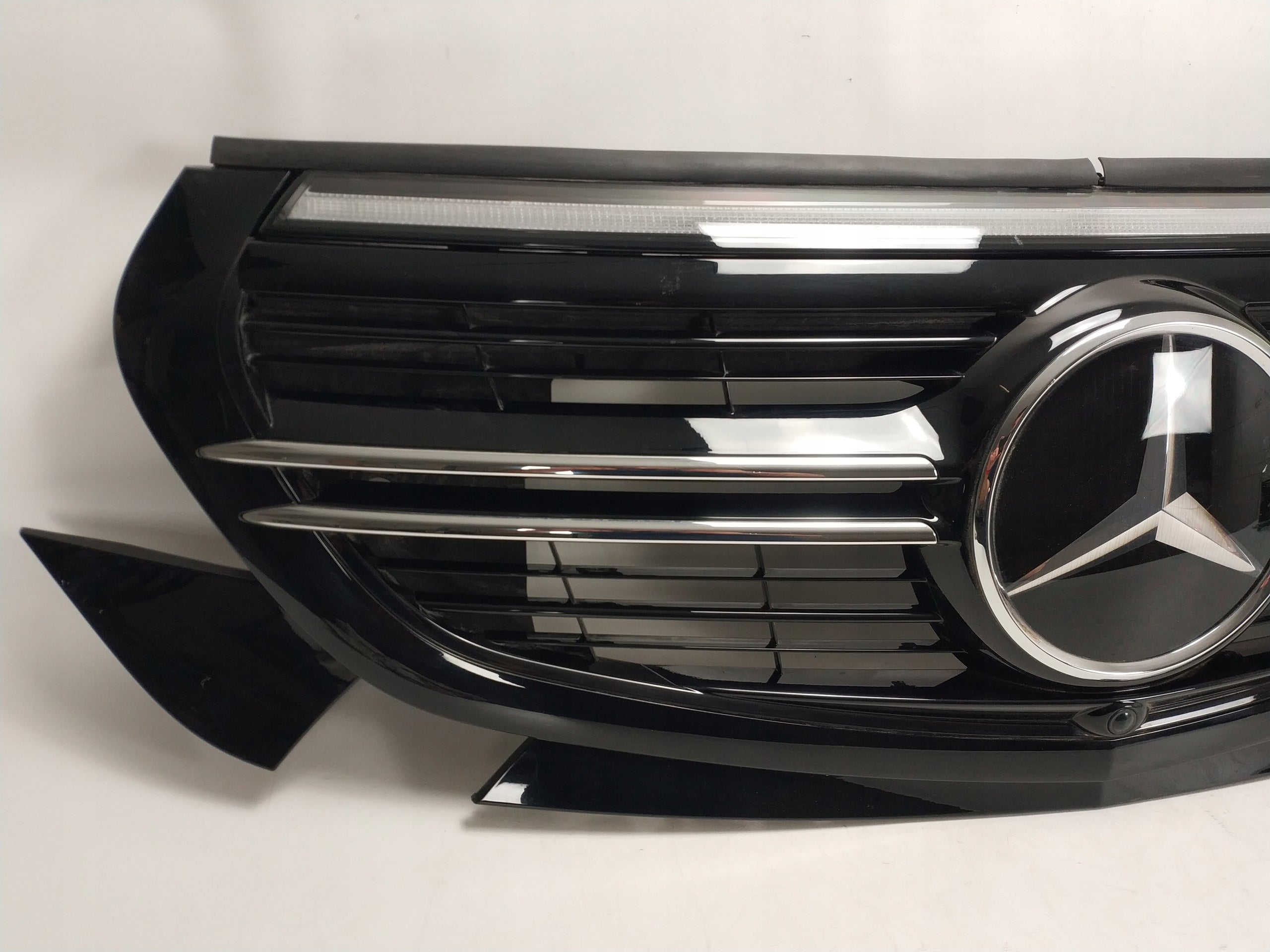 Kühlergrill Mercedes W293 FRONTGRILL A0008880500 Kühlergitter