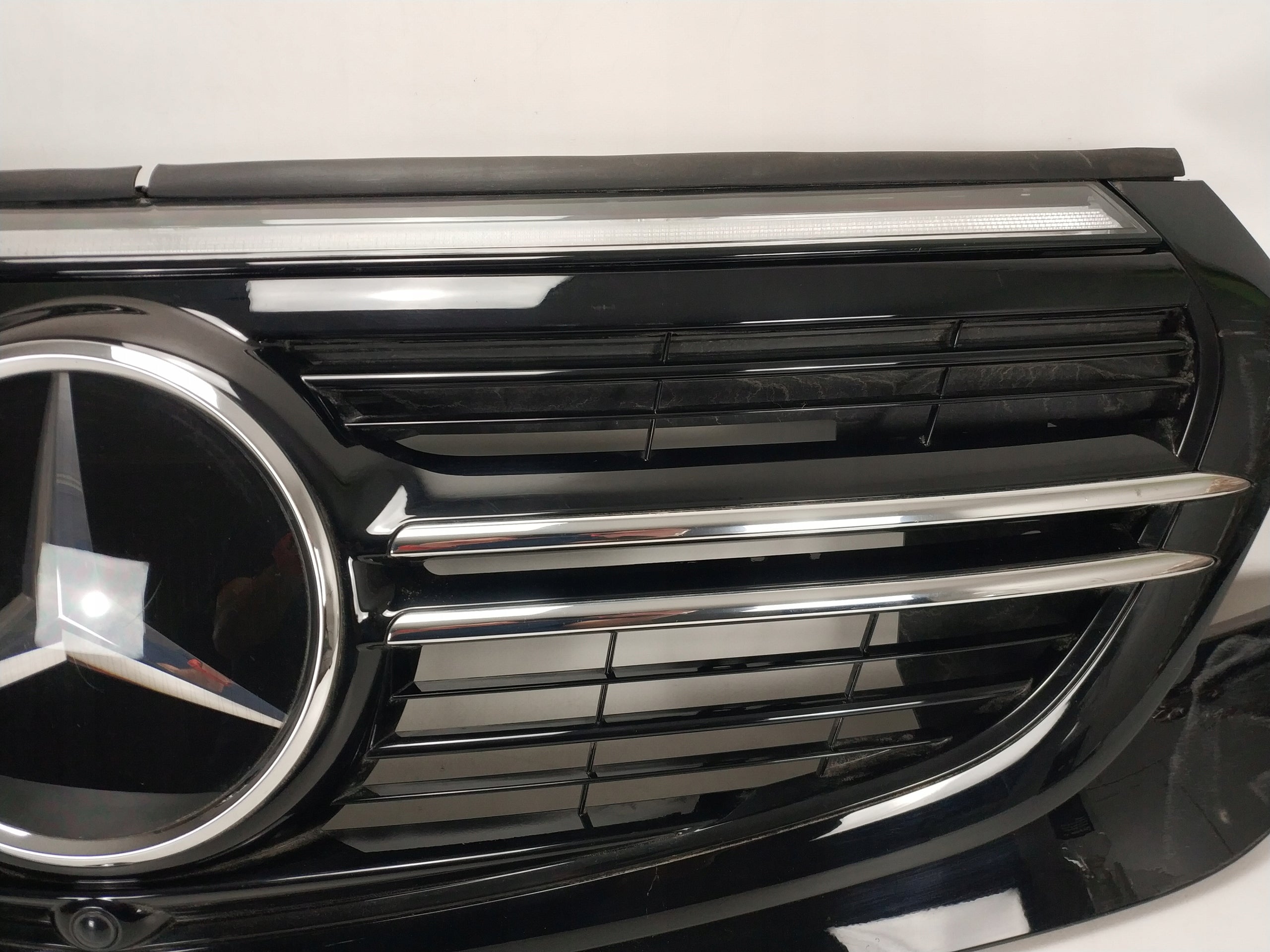 Kühlergrill Mercedes W293 FRONTGRILL A0008880500 Kühlergitter