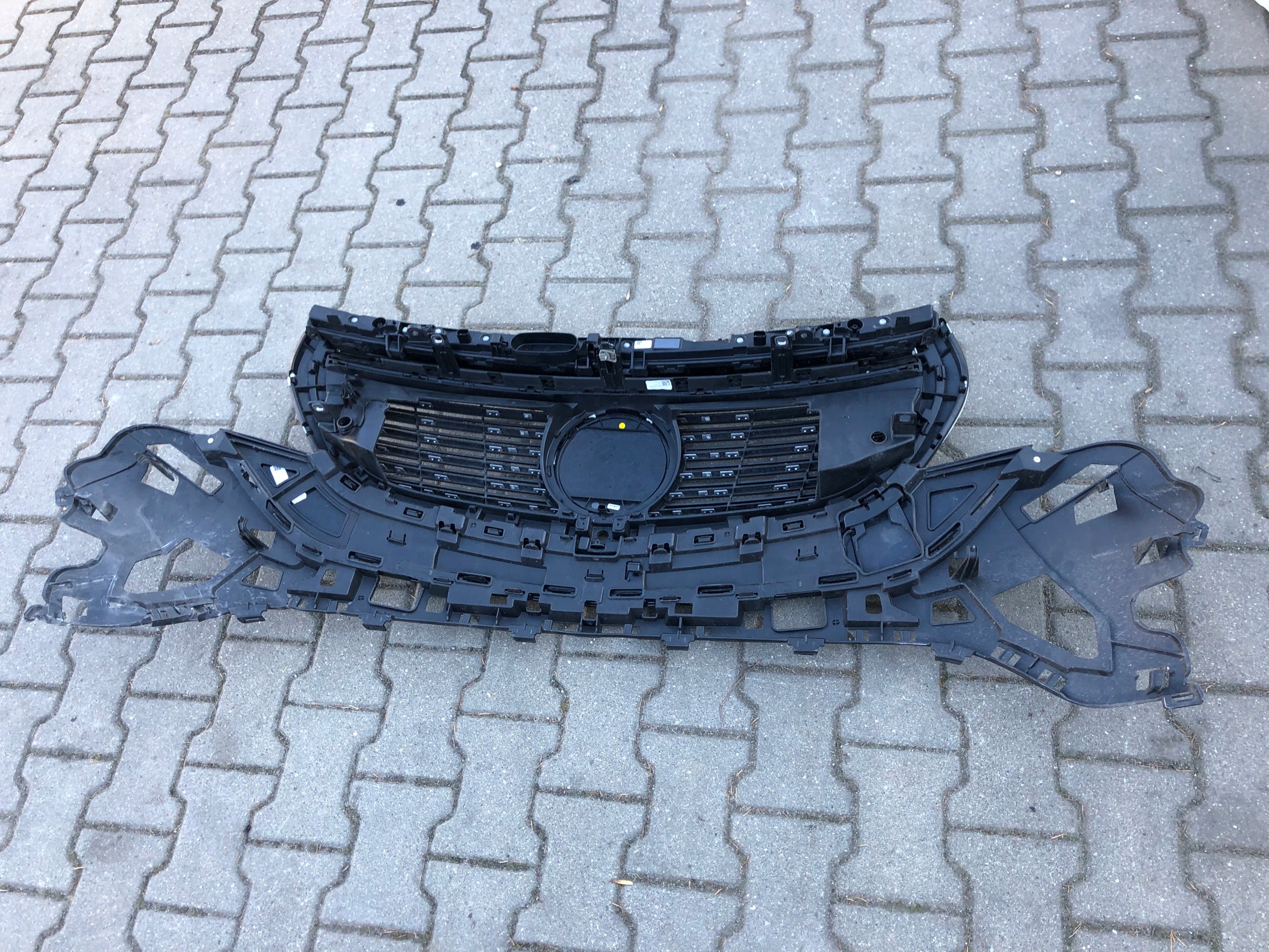 Kühlergrill Mercedes W293 FRONTGRILL A2939069200 Kühlergitter