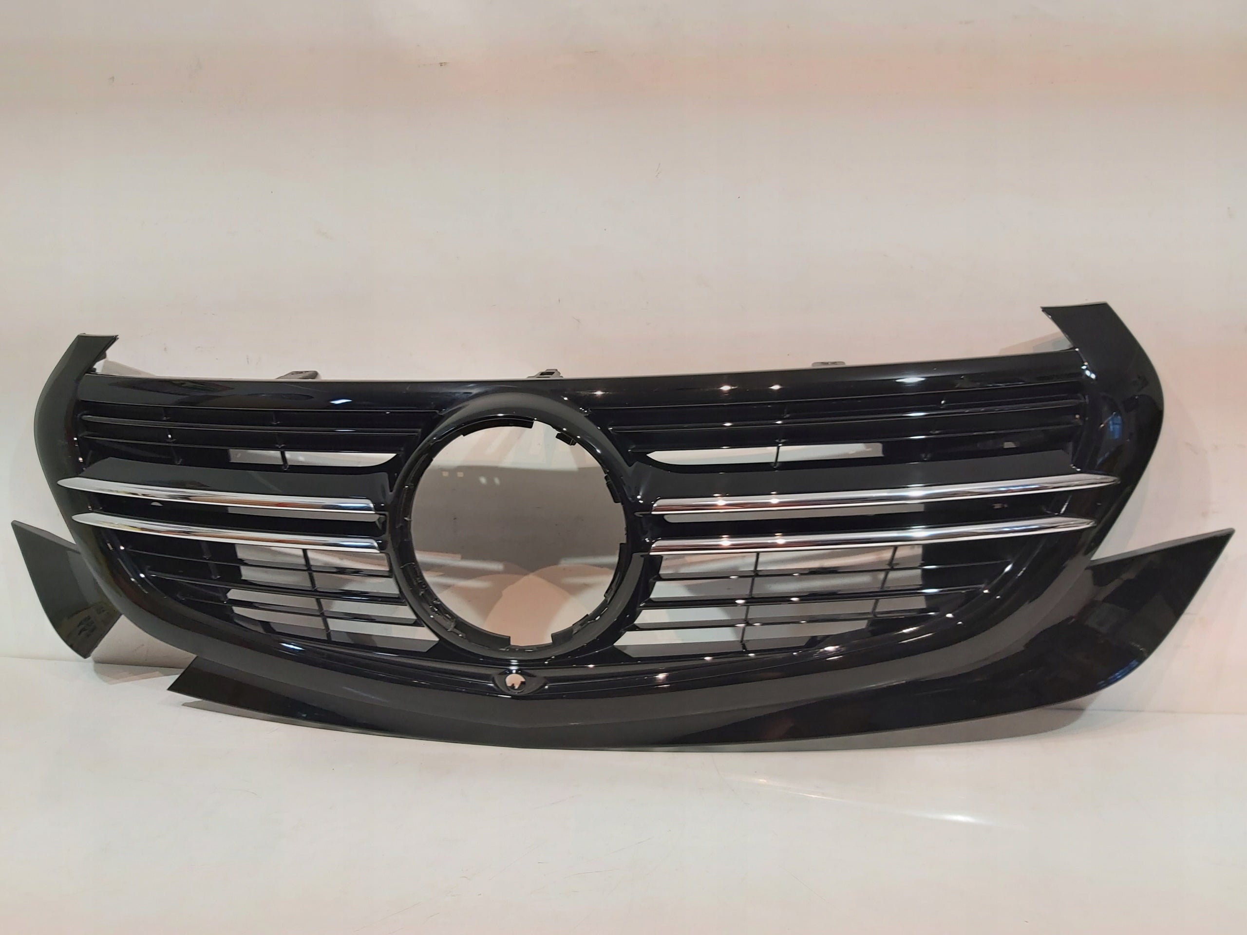 Kühlergrill Mercedes W293 FRONTGRILL A2938884100 Kühlergitter