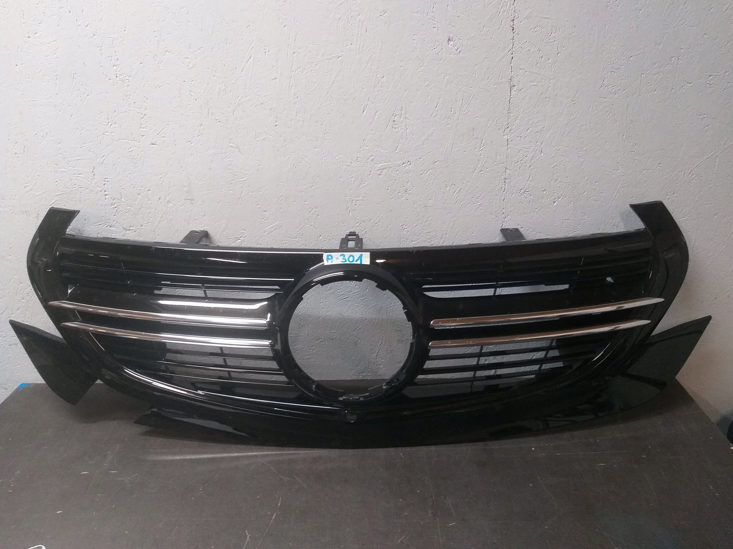 Kühlergrill Mercedes W293 FRONTGRILL A2938884100 Kühlergitter