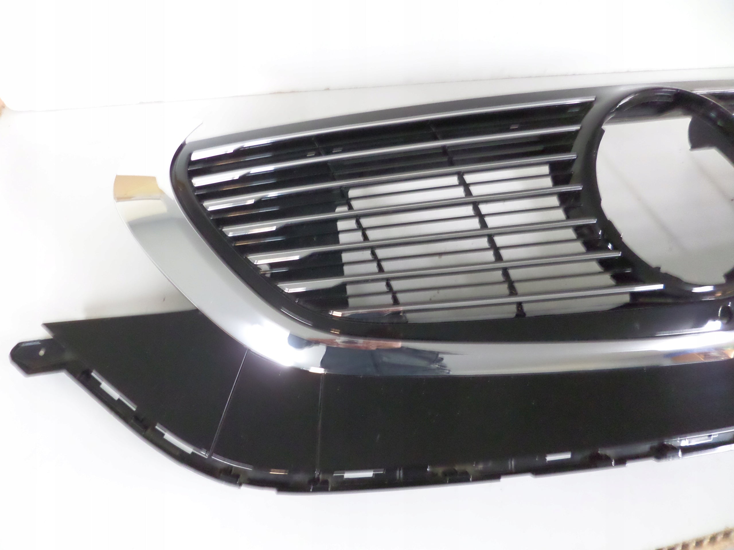 Kühlergrill Mercedes W293 FRONTGRILL A2938881800 Kühlergitter