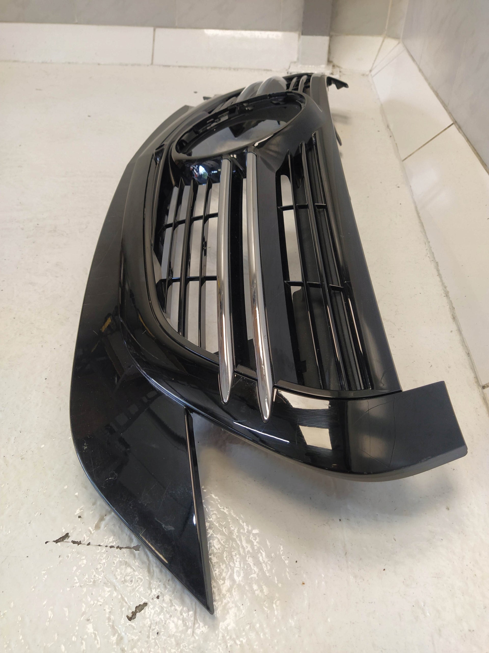 Kühlergrill Mercedes W293 FRONTGRILL A2938884100 Kühlergitter