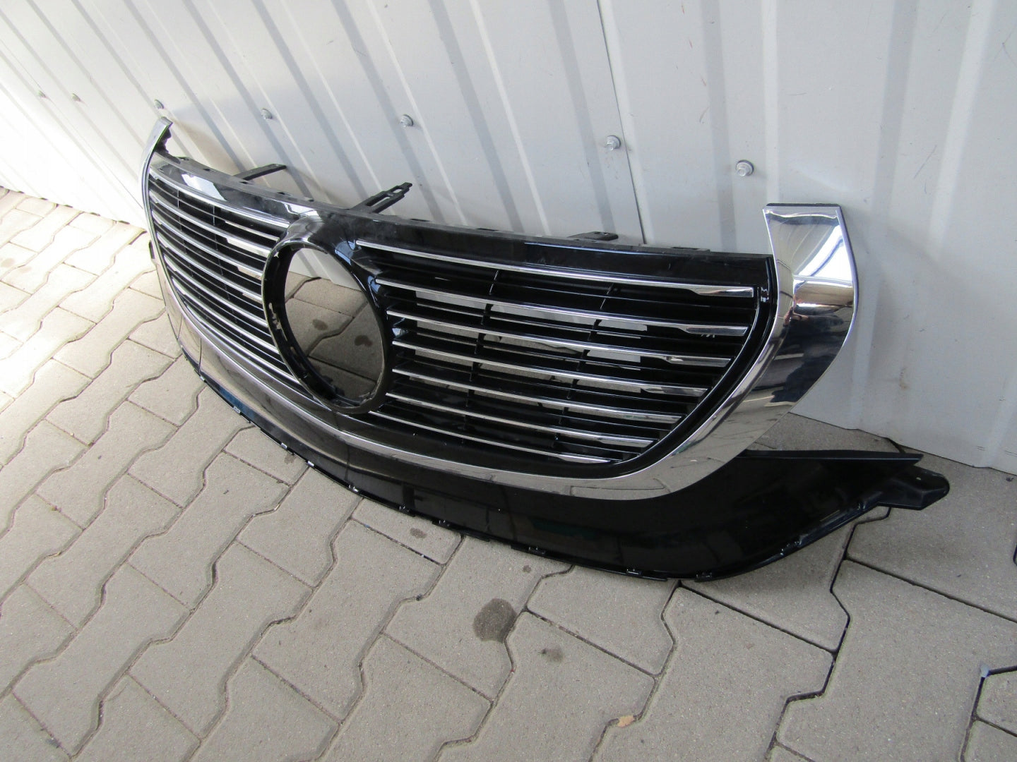 Kühlergrill Mercedes EQC N293 FRONTGRILL A2938880000 Kühlergitter