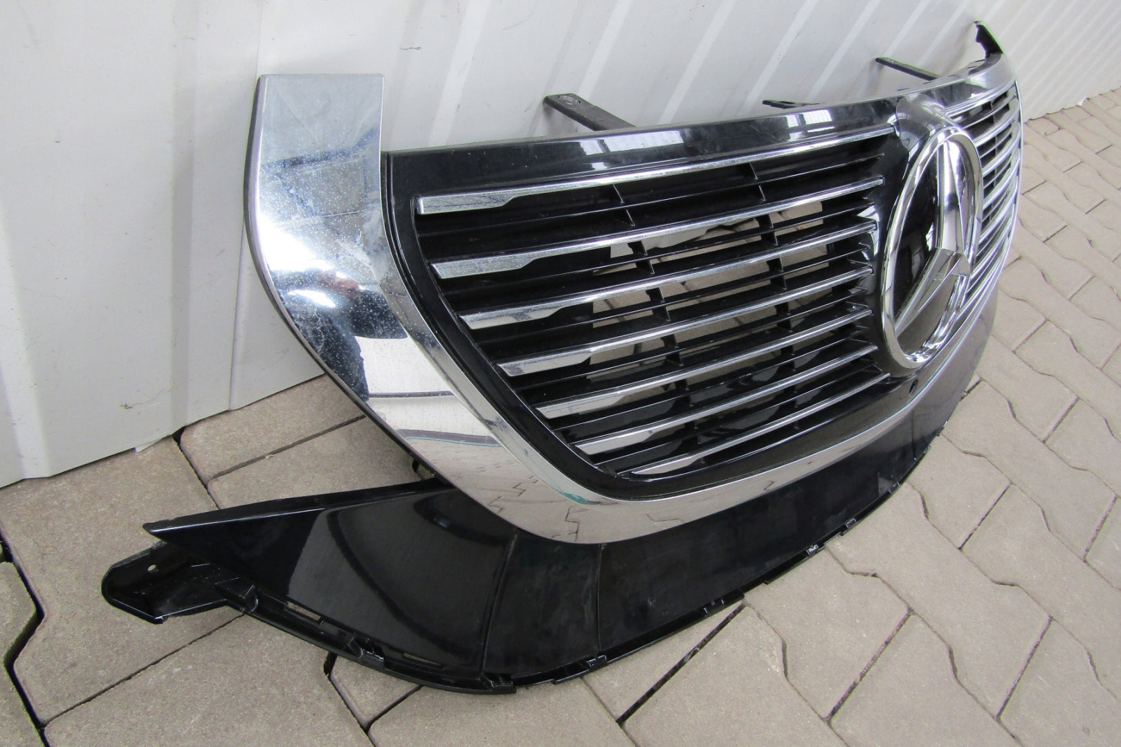 Kühlergrill Mercedes EQC N293 FRONTGRILL A2938880000 Kühlergitter